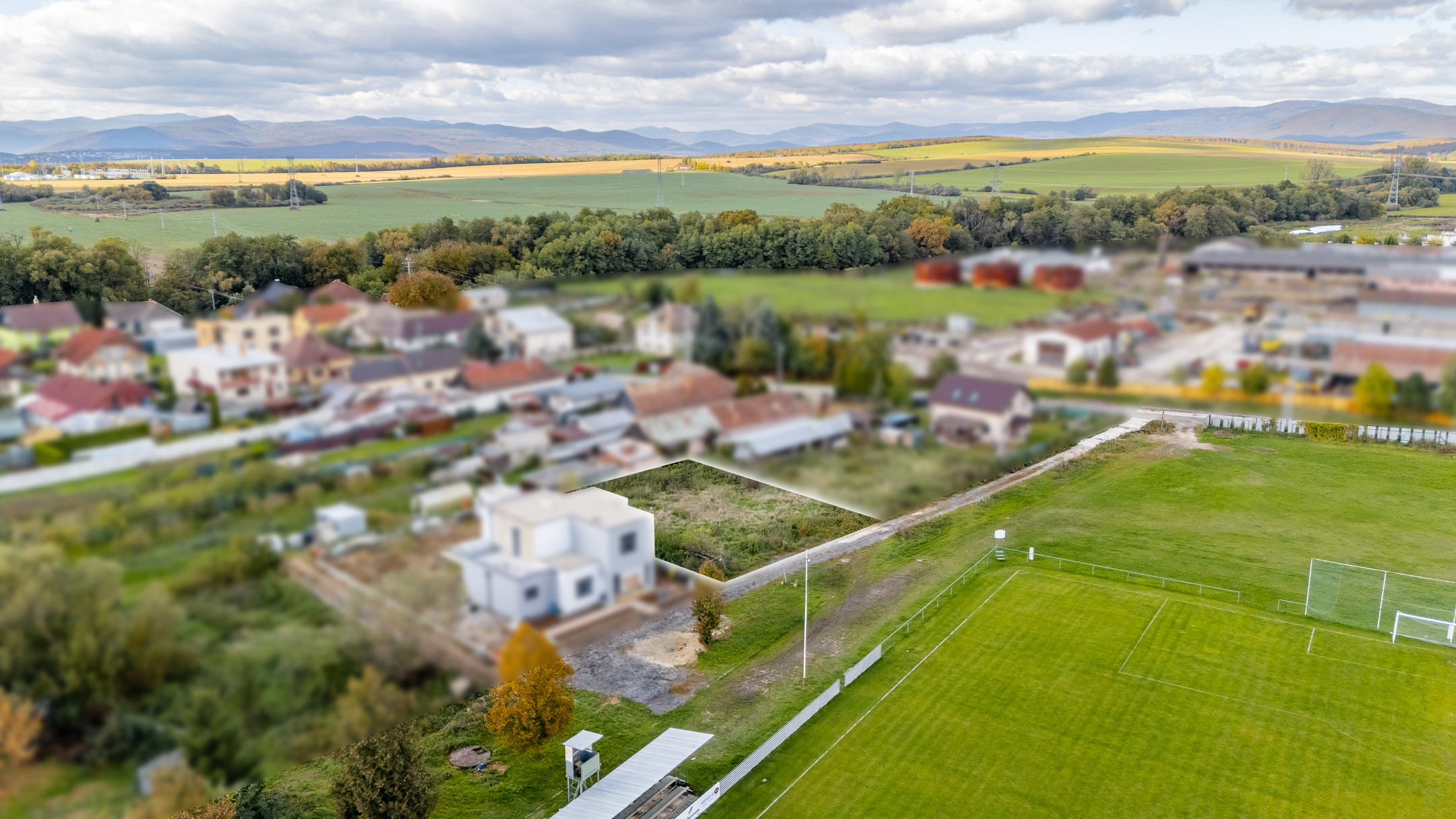 Exkluzívne  na predaj stavebný pozemok, 758 m2, Čečejovce