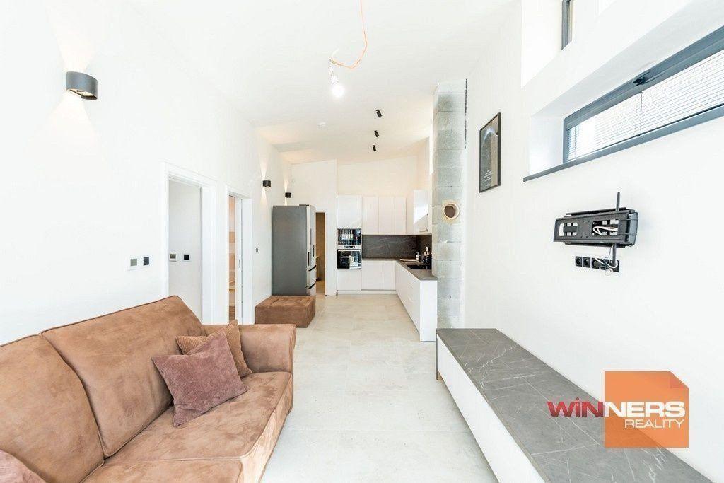 Exkluzívne na predaj štýlová novostavba na Domaši - časť Poľany!!!