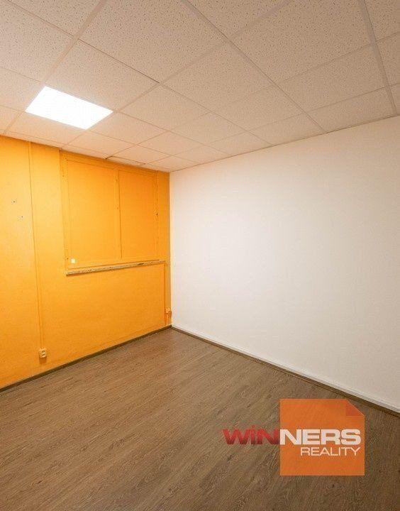 Ponúkame na prenájom skladové priestory o výmere 13 m2 na Levočskej ulici, 2 NP.