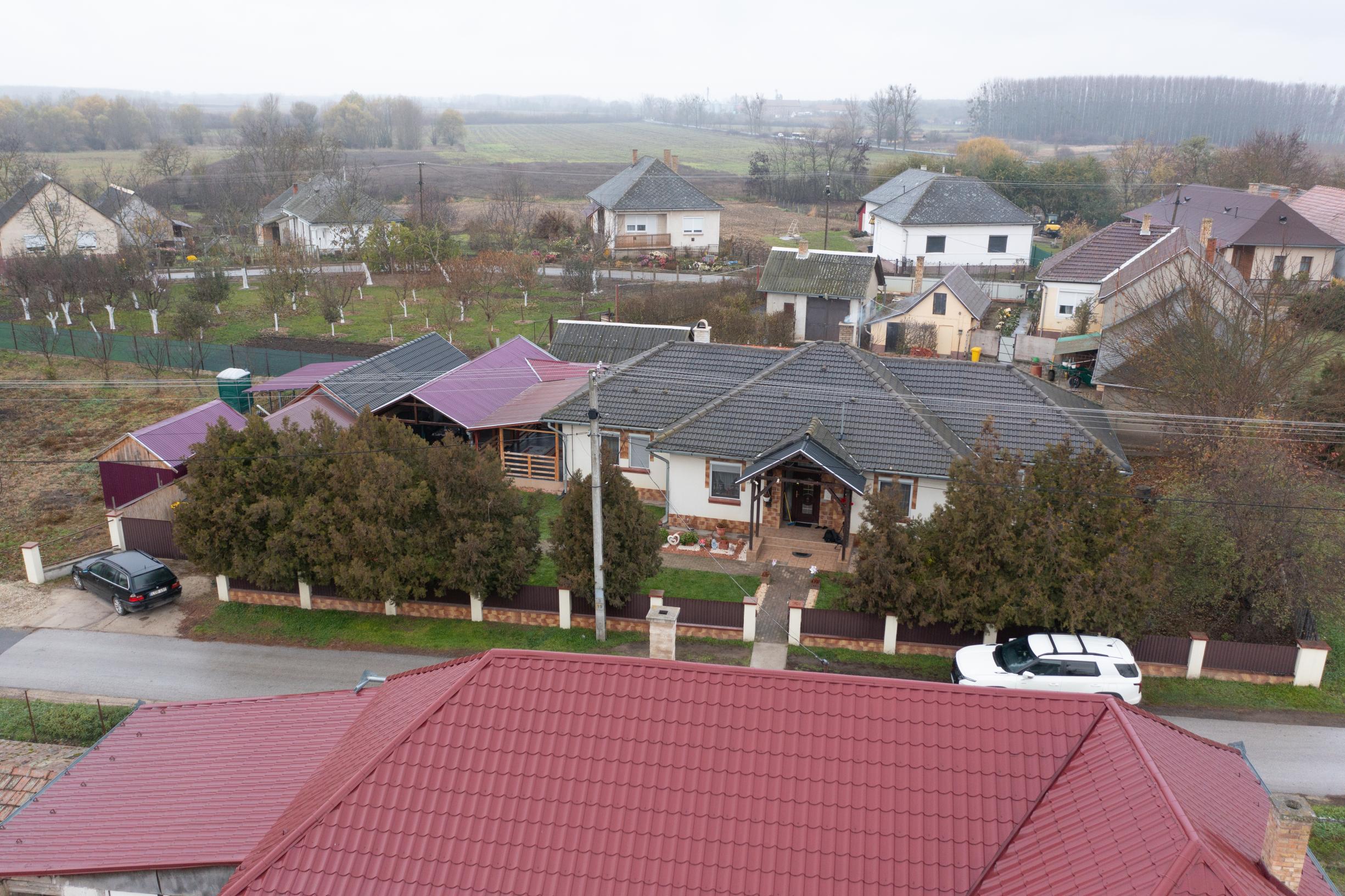 Na predaj priestranný rodinný dom v obci Karcsa - Maďarsko