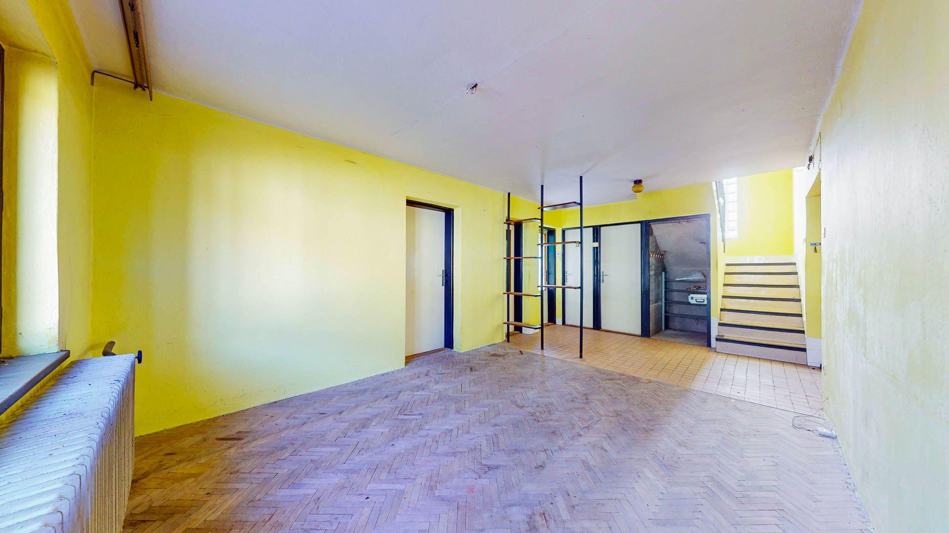 Poschodový rodinný dom neďaleko centra mesta