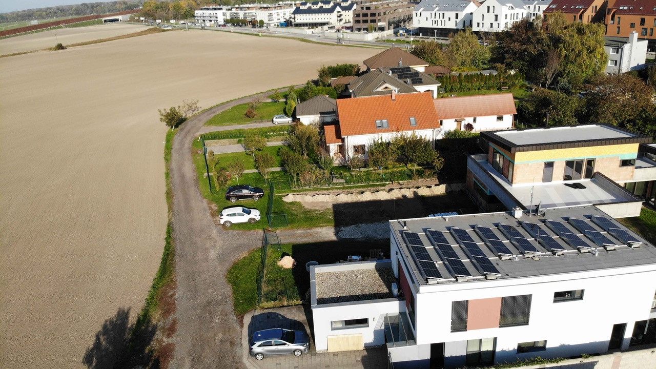 Na predaj stavebný pozemok, 9592 m2, Koreňová ulica, Bratislava - Jarovce Sever