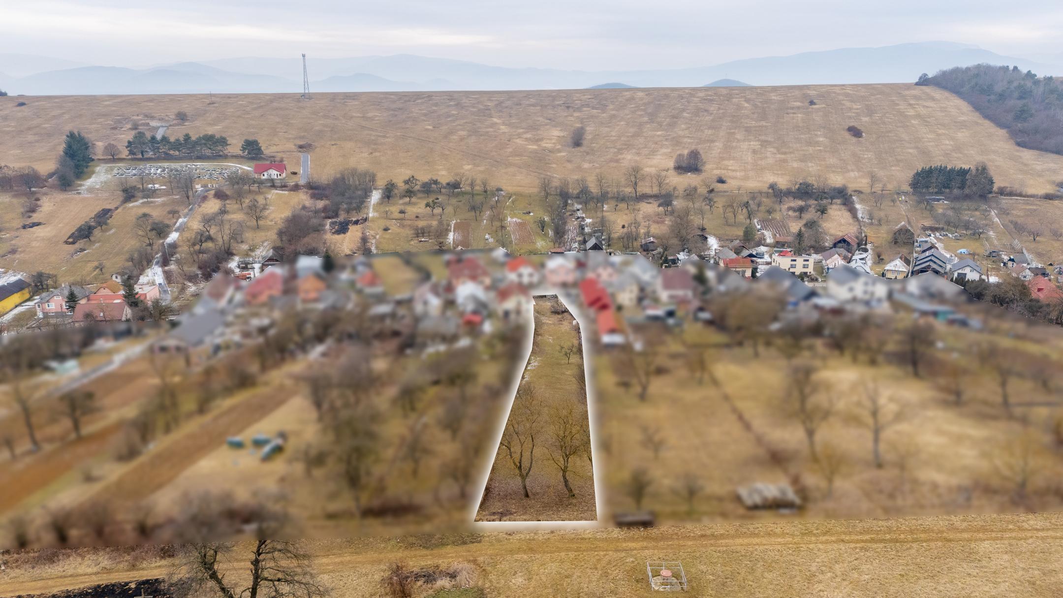 Ponúkame Vám na predaj stavebný pozemok s výhľadom na prírodu pokojnej obce Vyšný Kazimír