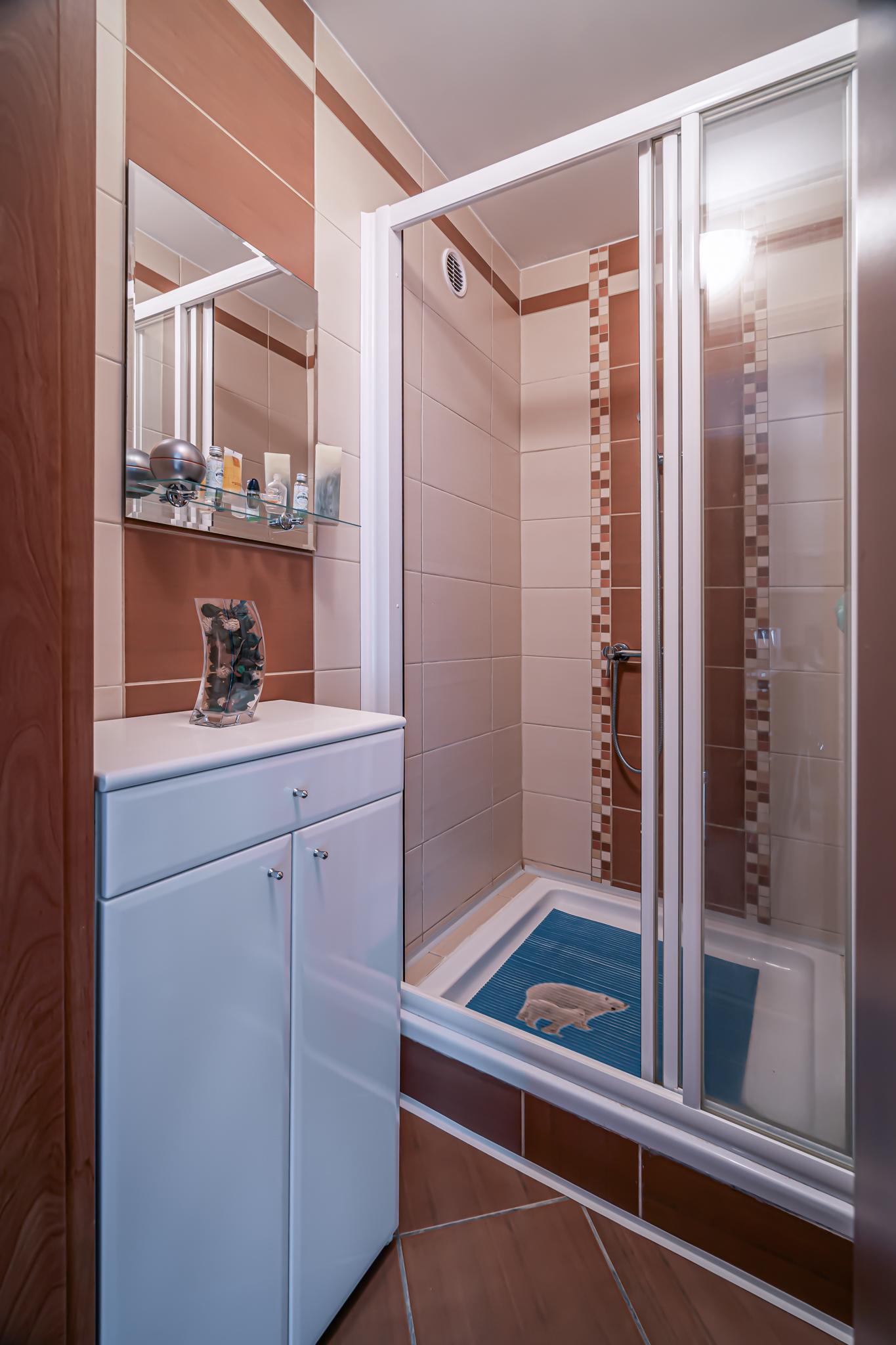 Predaj  pekného 2-izbového bytu s terasou vo Vysokých Tatrách !