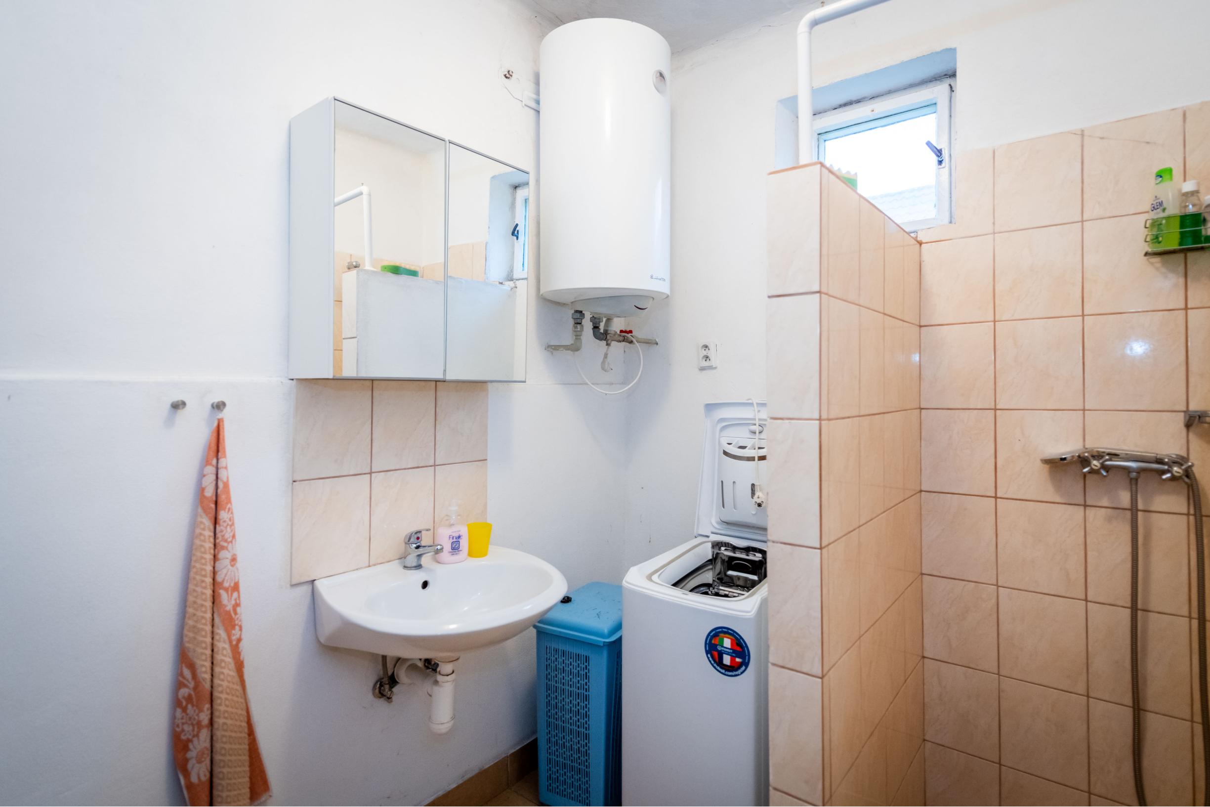 Exkluzívne na predaj rodinný dom v obci Úpor!