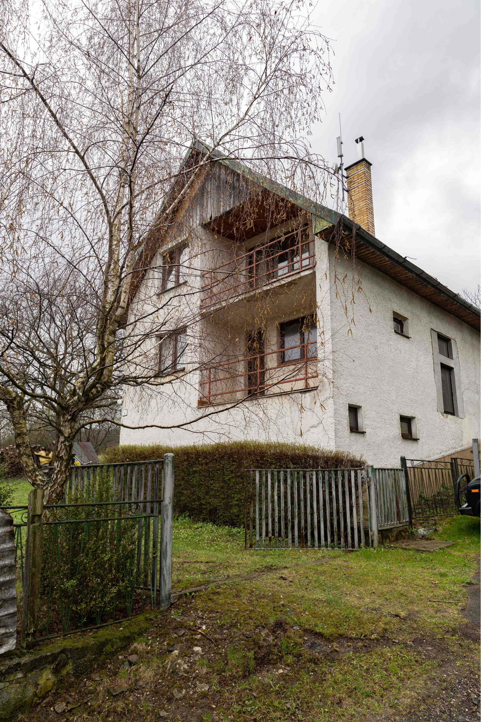 Exkluzívne na predaj   rodinný dom  s ideálnym pozemkom v obci  Čabalovce