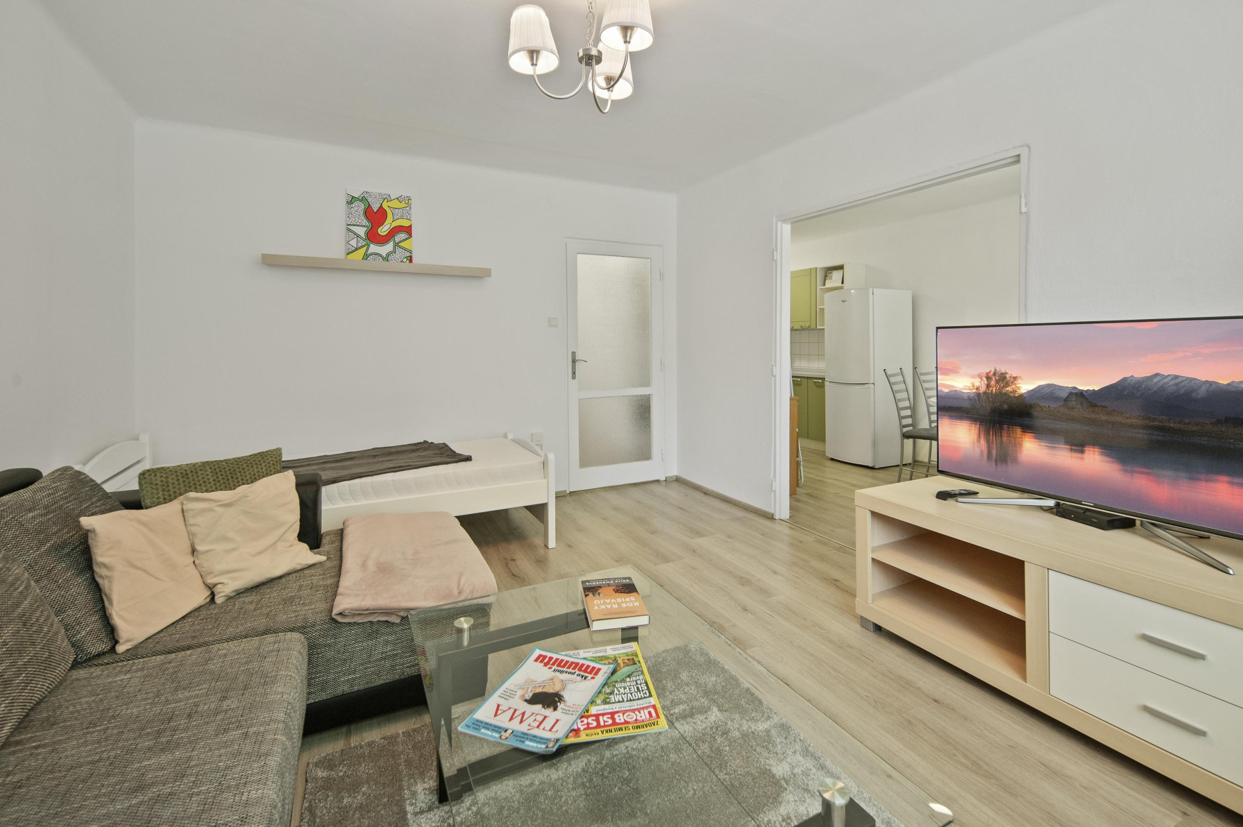 Prenájom 1-izbového bytu, 38 m2, ulica A.Hlinku, Piešťany