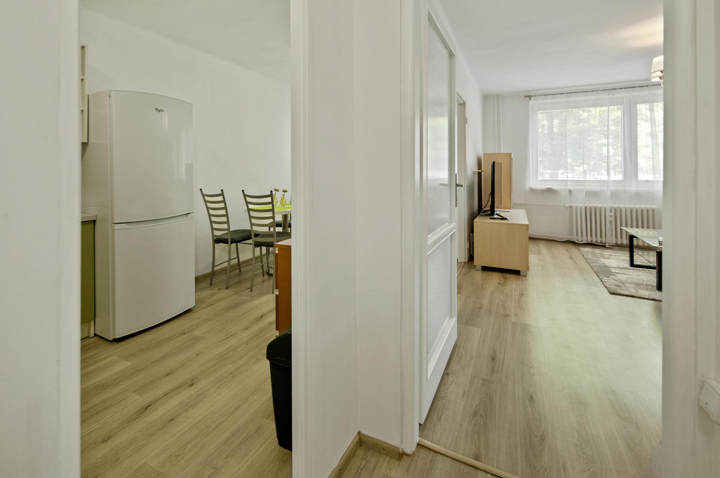 Prenájom 1-izbového bytu, 38 m2, ulica A.Hlinku, Piešťany