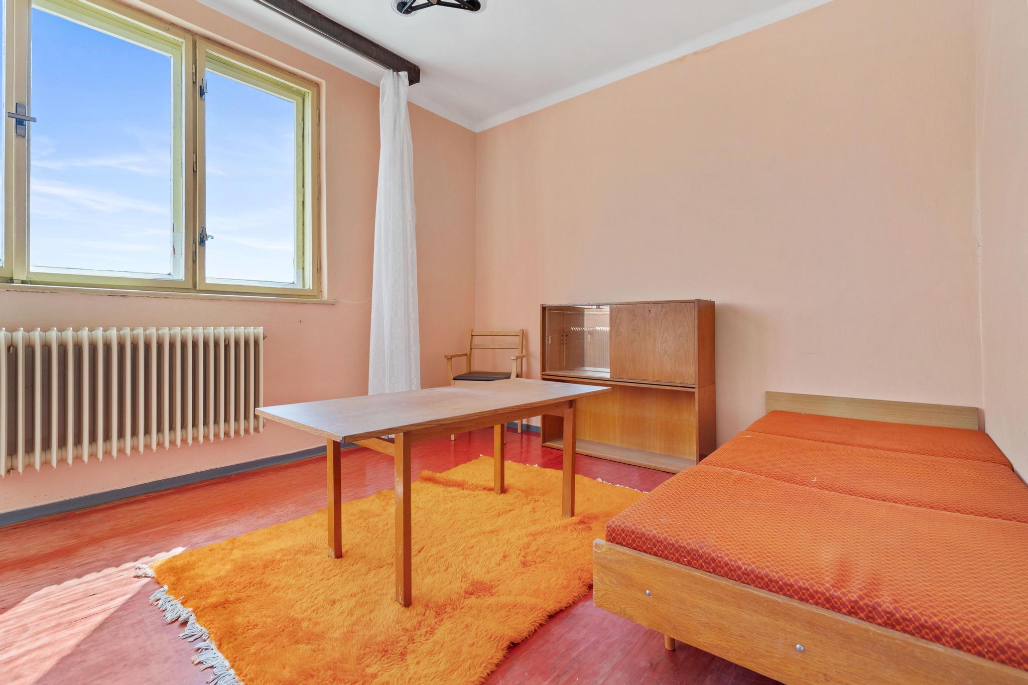 REZERVOVANÉ - Na predaj rodinný dom v Seredi vhodný na rekonštrukciu