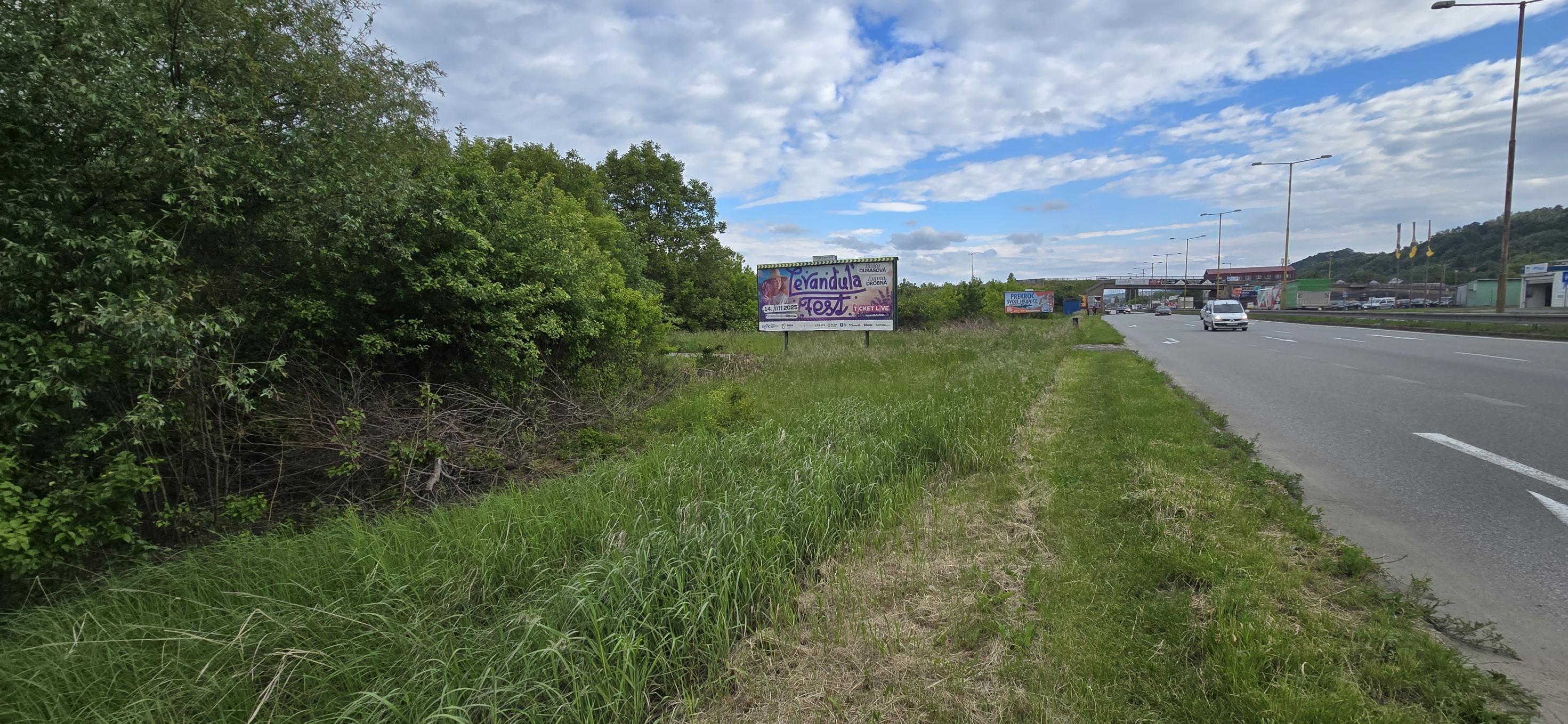 Na predaj investičný pozemok, 13 árov,  Južné nábrežie v Košiciach