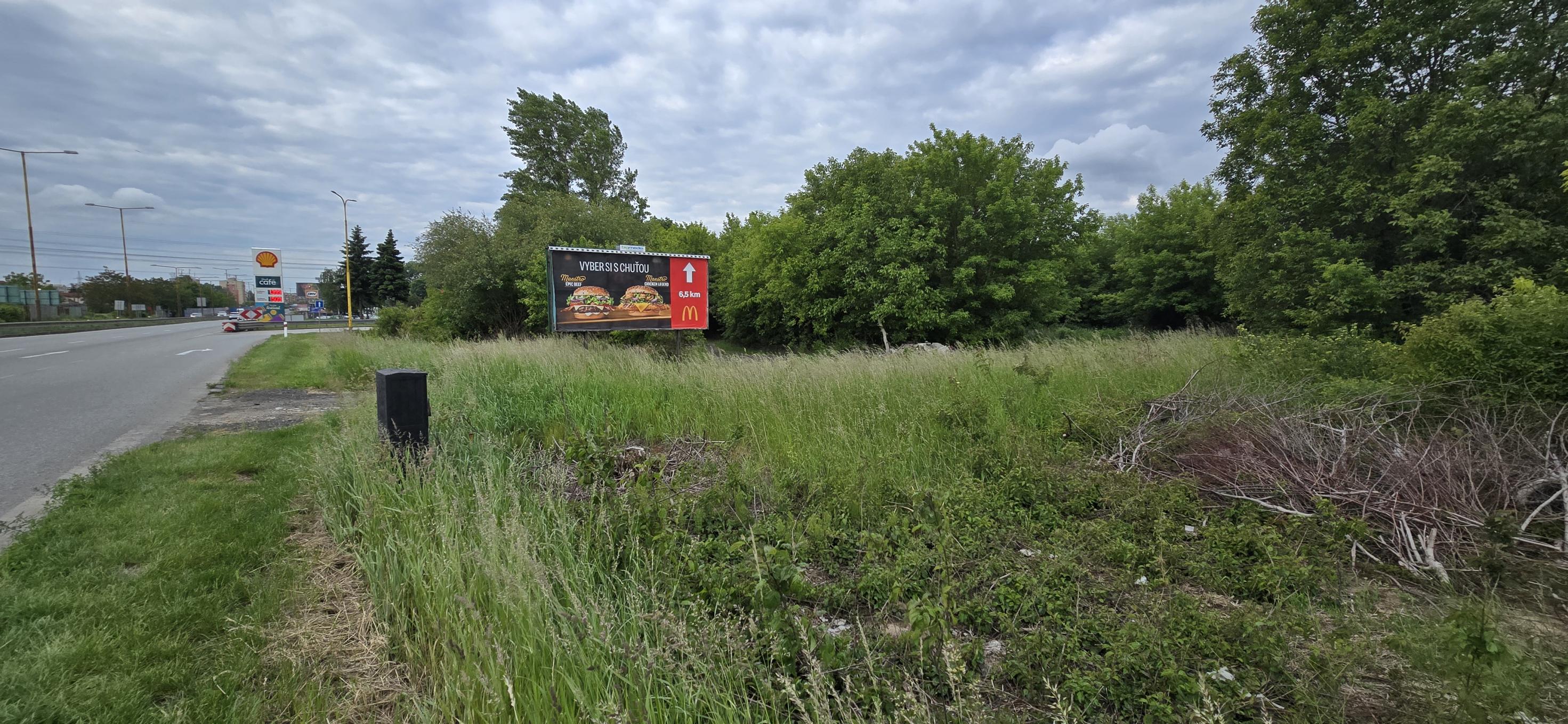 Na predaj investičný pozemok, 13 árov,  Južné nábrežie v Košiciach