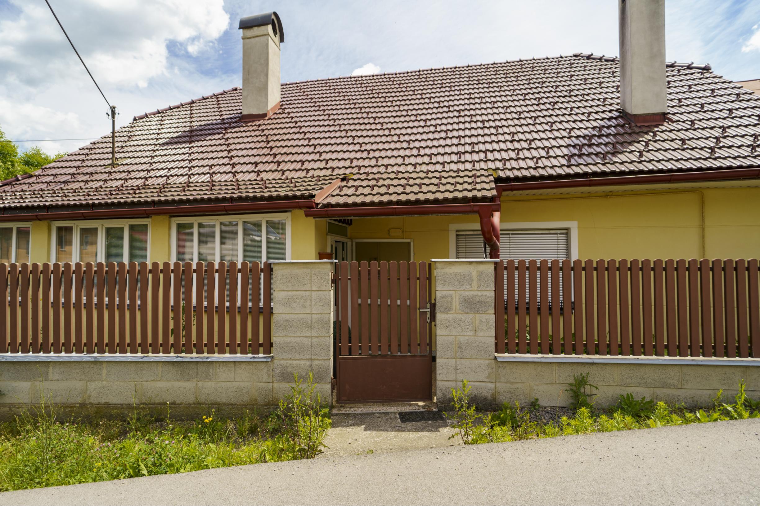 TOP CENA !!! Exkluzívne na predaj rodinný dom na priestrannom pozemku s výmerou 3 223 m² v obci Ilija