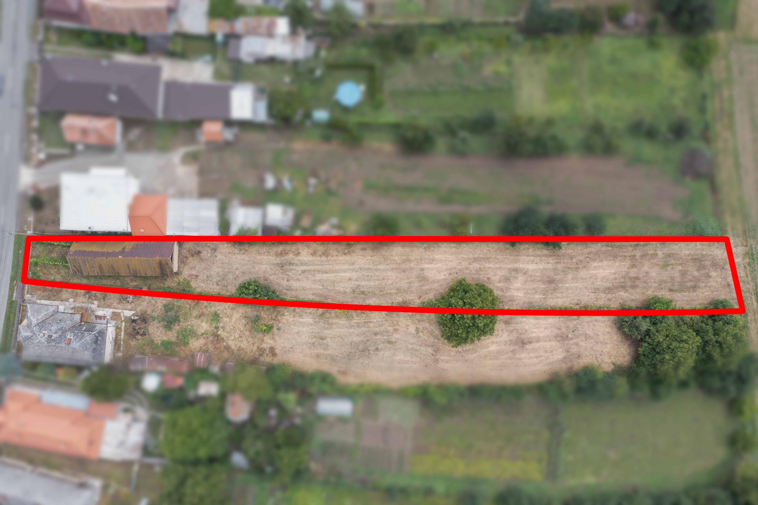 Exkluzívne na predaj stavebný pozemok o výmere 1070 m2 v obci Soľnička