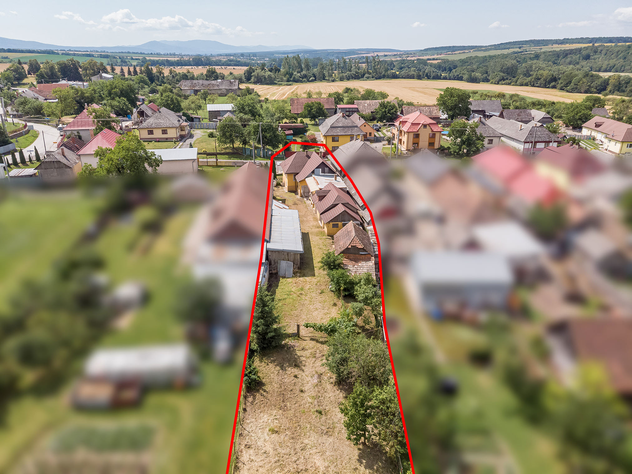 REZERVOVANÉ - Rodinný dom s 2 garážami na predaj, Opiná, Košice - okolie