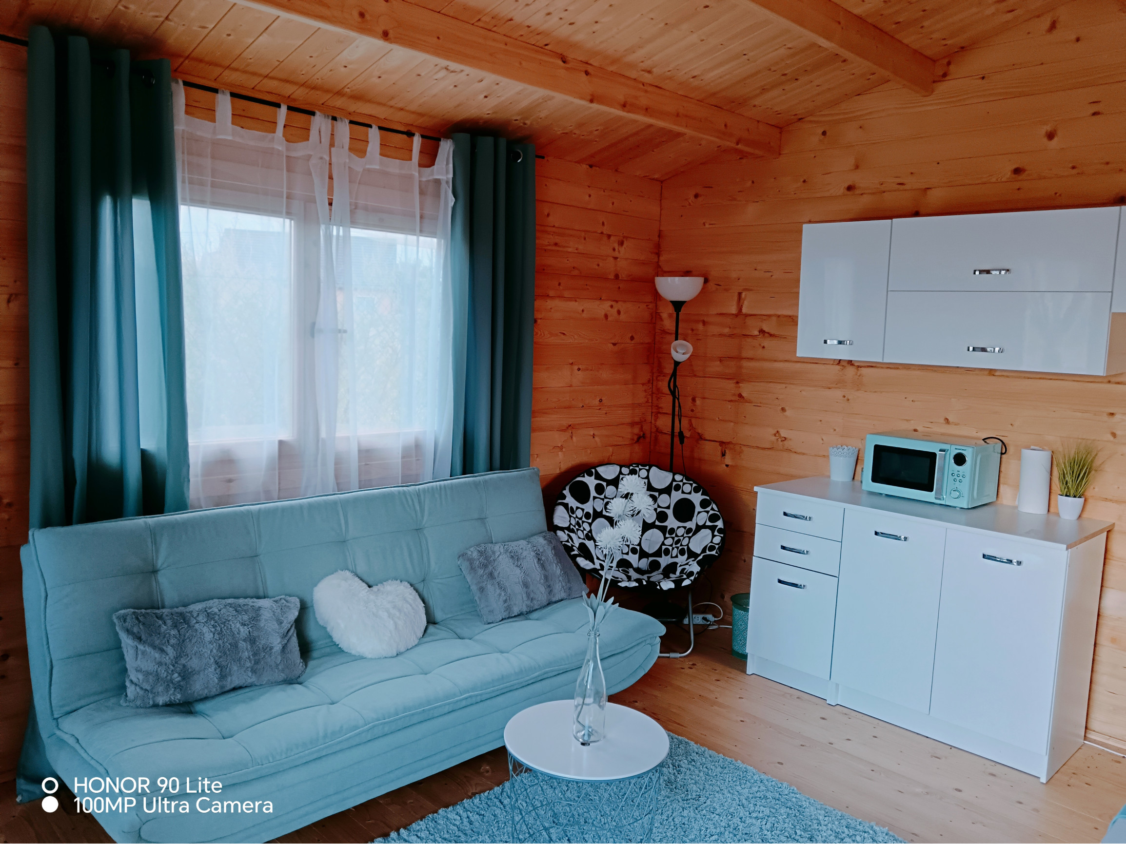 Na predaj štýlová chatka s rozsiahlym pozemkom, Novajidrány, Maďarsko