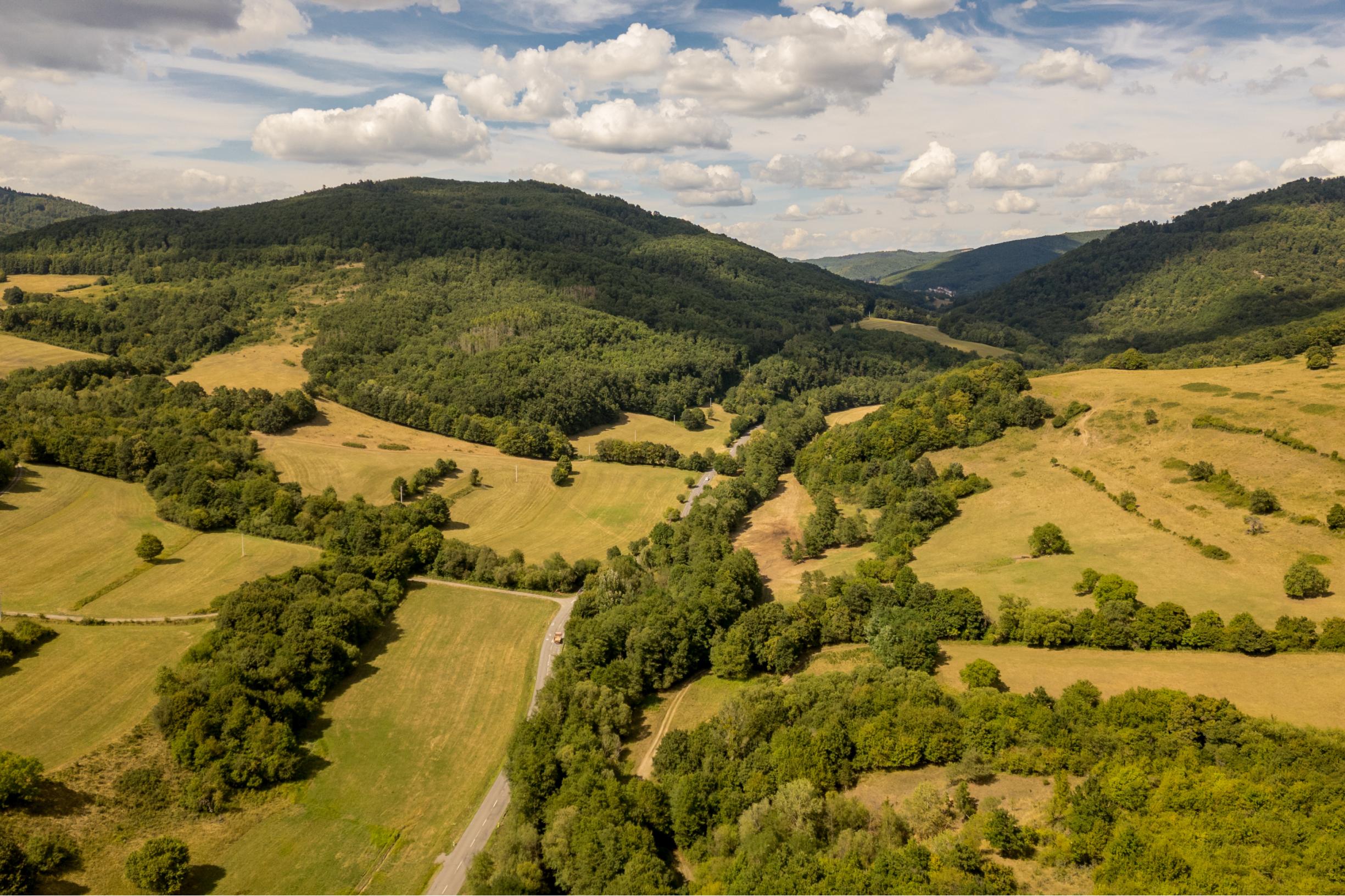 Rozsiahly pozemok vhodný na ranč, kemp alebo hobby farmu – 6,55 ha