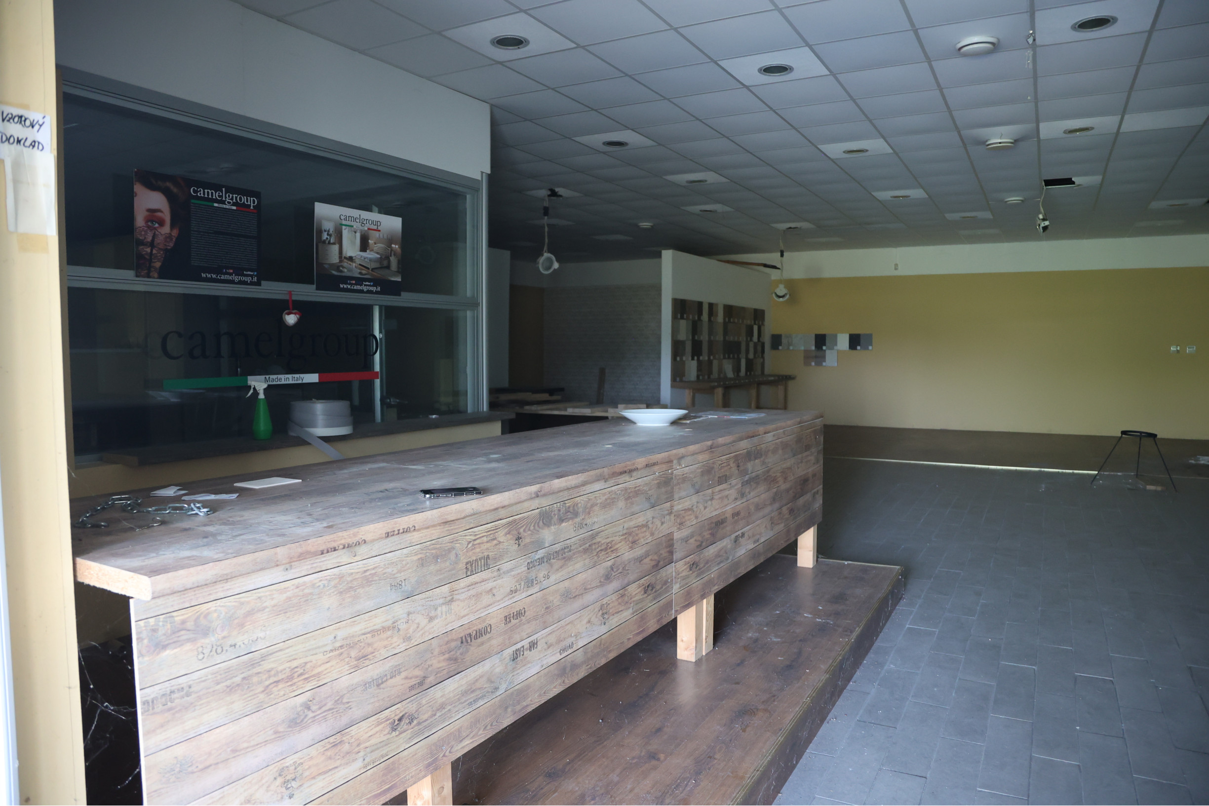 Prenájom skladových/výrobných priestorov – 100 m² a 400 m², Ružinov II.