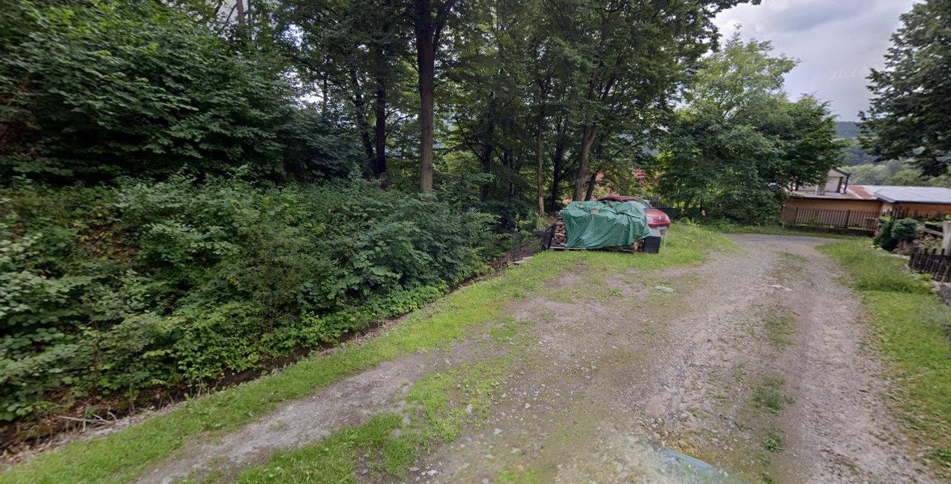 Exkluzívne  na predaj chatka na úpätí lesa v chatárskej oblasti Letkov, časť Starý Trebejov