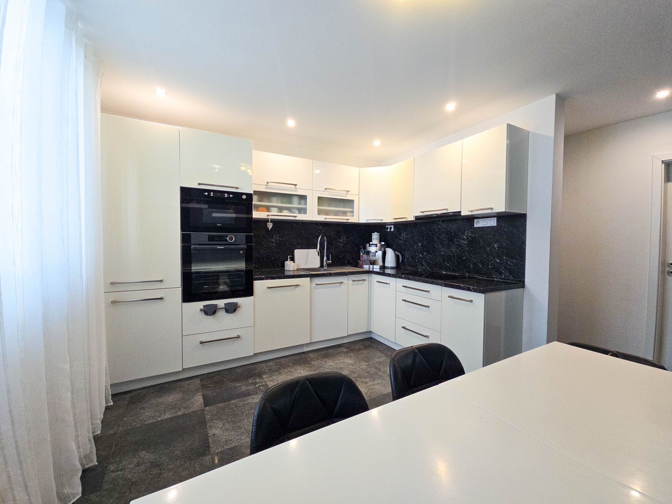 Predaj, 6 izb. Rodinný dom + prístavba (garsónka) Bučany, Trnava