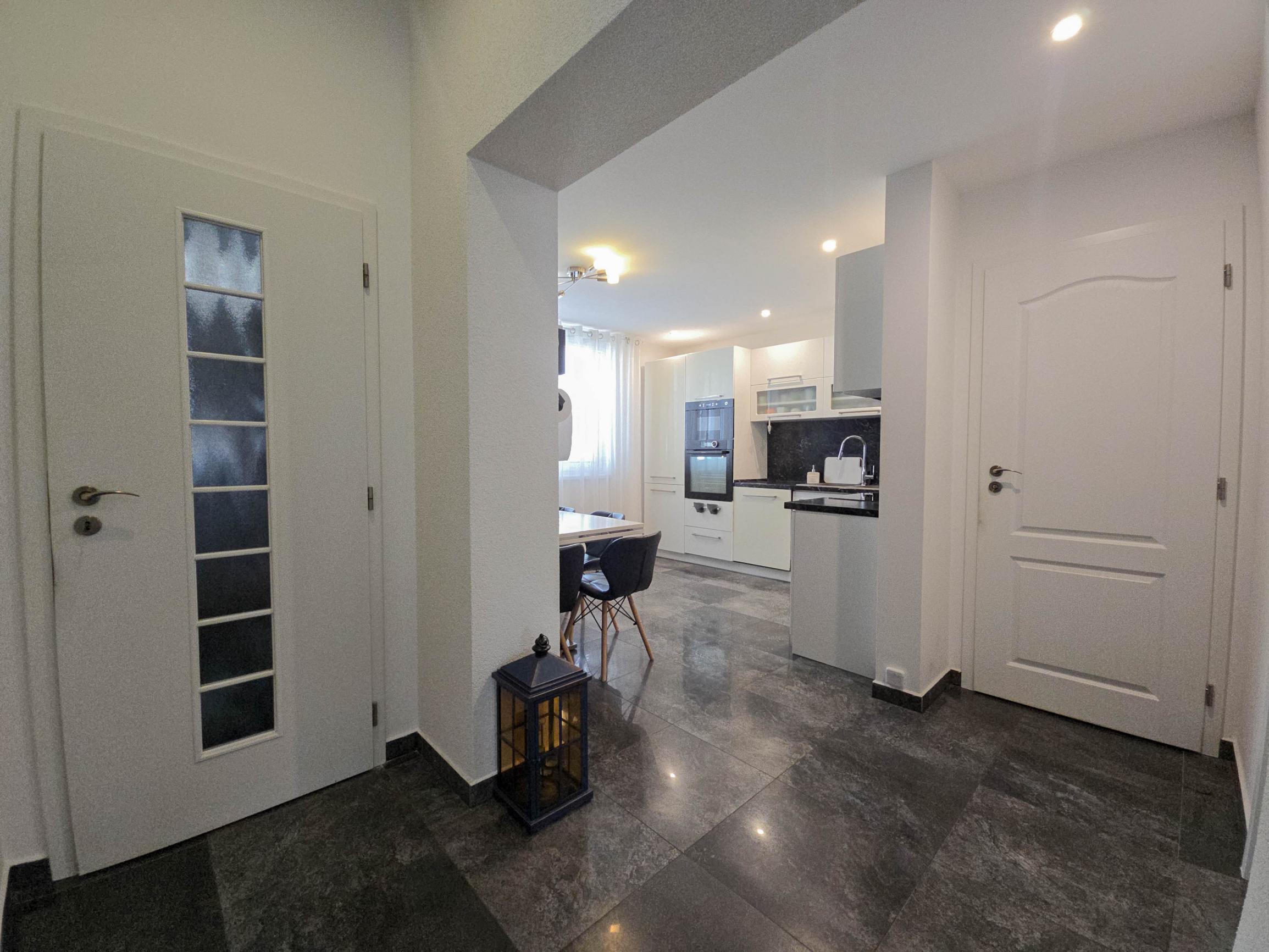 Predaj, 6 izb. Rodinný dom + prístavba (garsónka) Bučany, Trnava