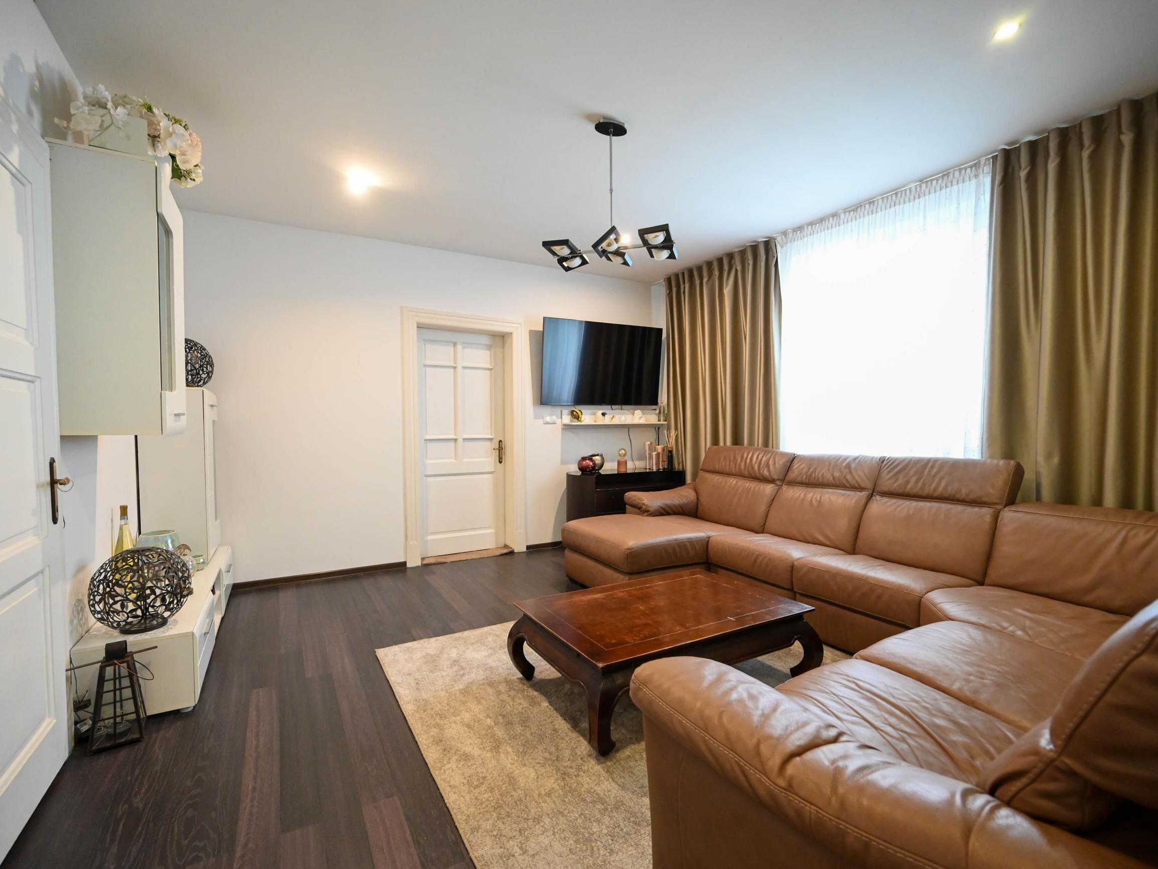 Predaj, 6 izb. Rodinný dom + prístavba (garsónka) Bučany, Trnava