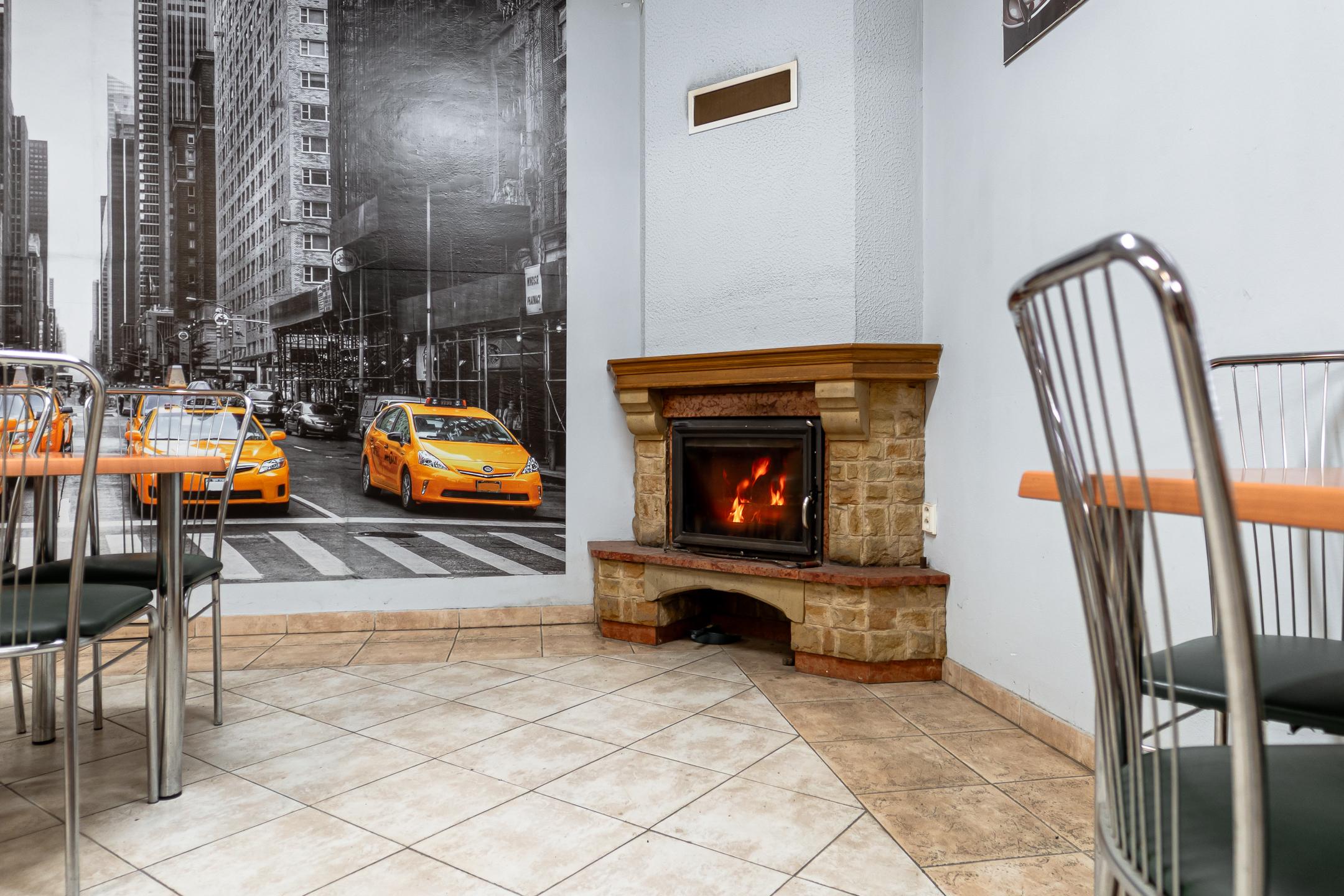 EXKLUZÍVNE Vám ponúkame na predaj dom na podnikateľské účely v obci Zborov.