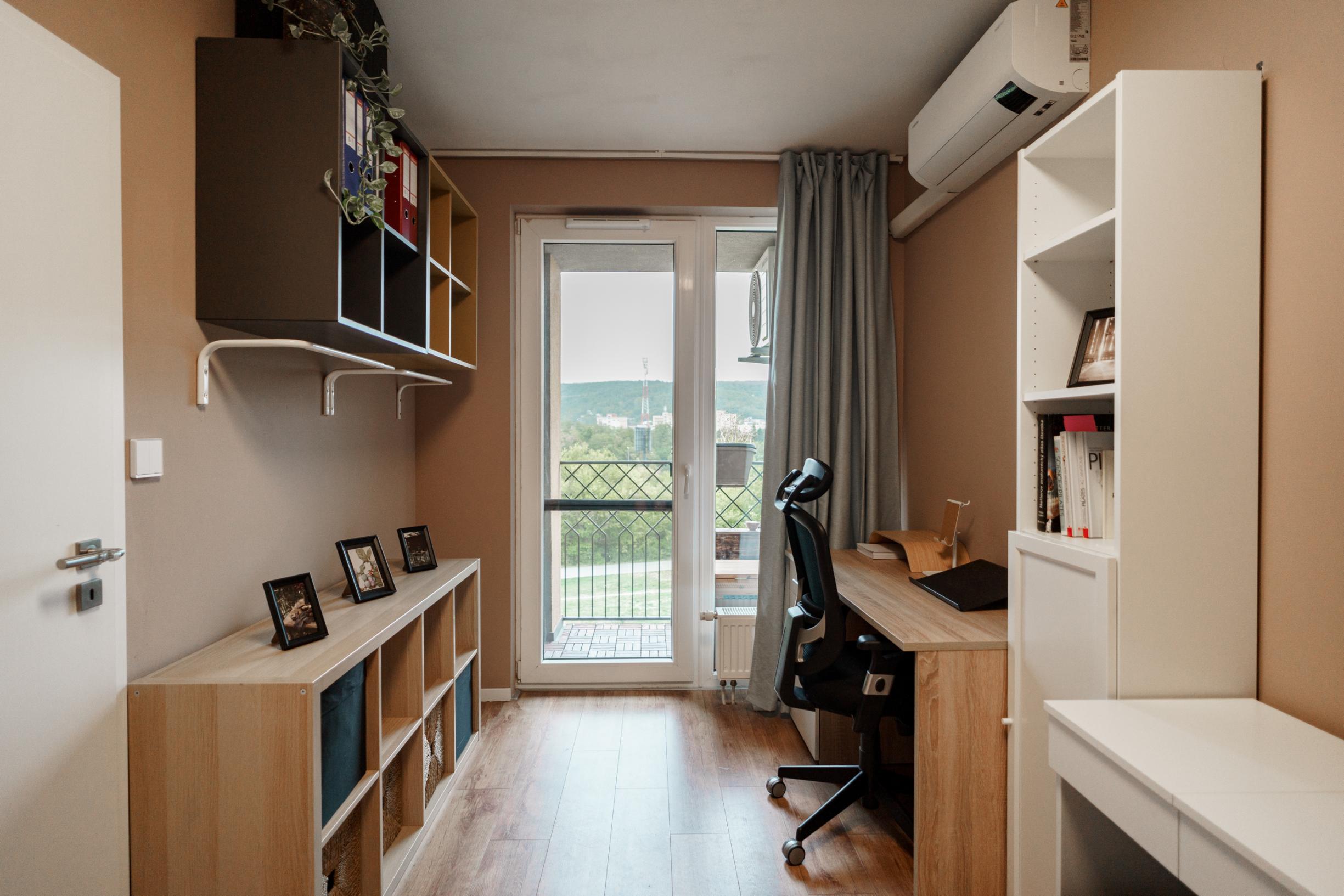 NA PRENÁJOM: Novostavba klimatizovaný 3-izb. byt 63,99m2 s garážovým parkovacím státím a pivnicou