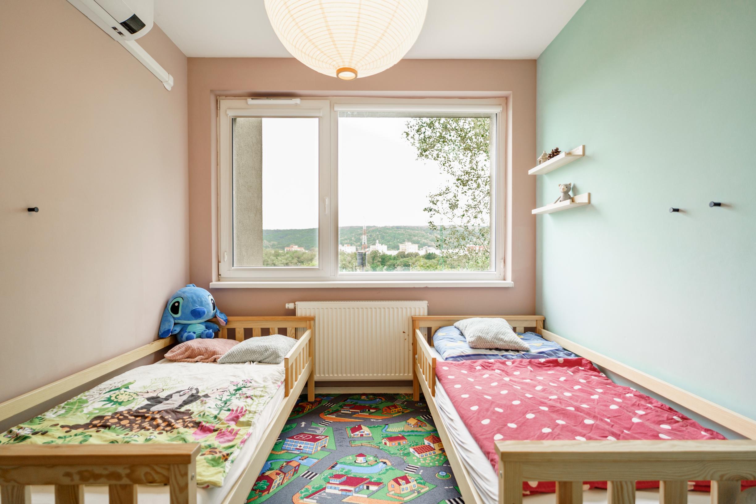 NA PRENÁJOM: Novostavba klimatizovaný 3-izb. byt 63,99m2 s garážovým parkovacím státím a pivnicou