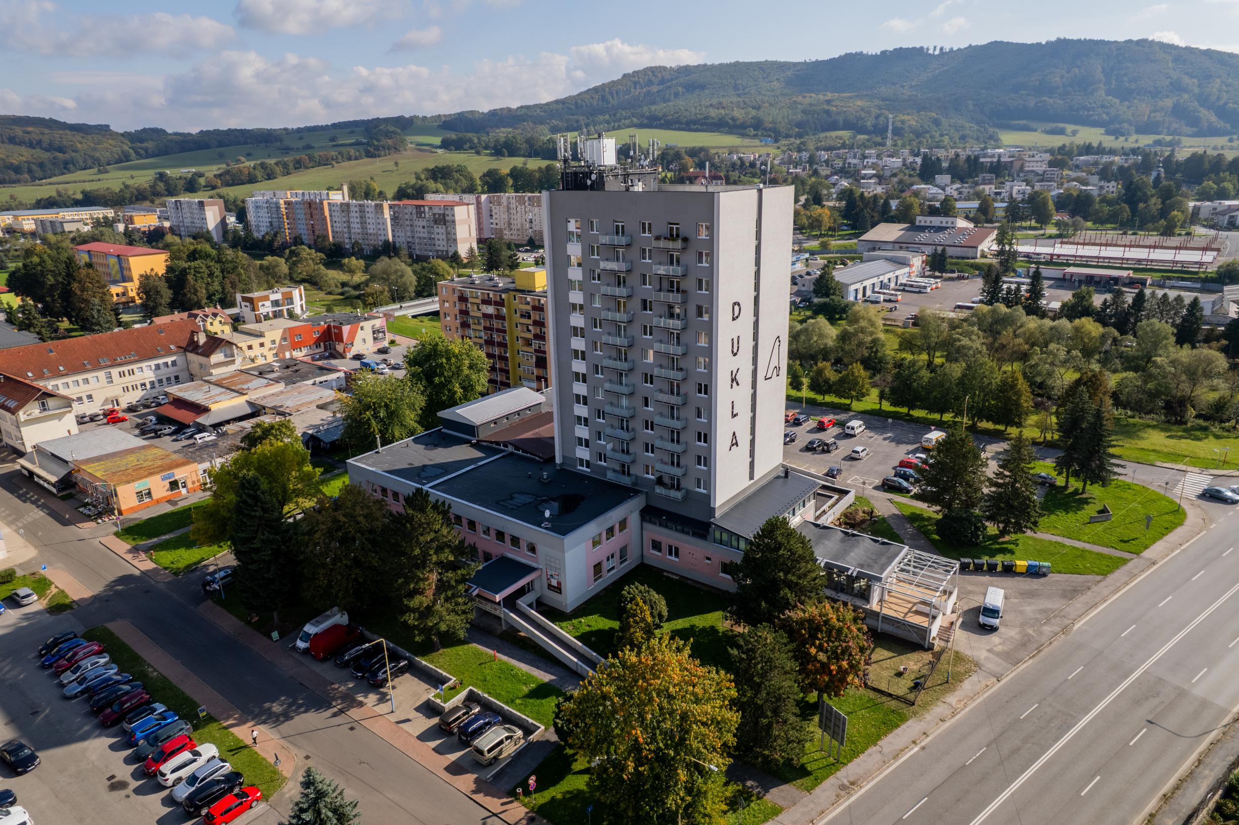 Polyfunkčný objekt s bytovou a komerčnou časťou so stabilným cashflow ideálny na investíciu v meste Svidník.