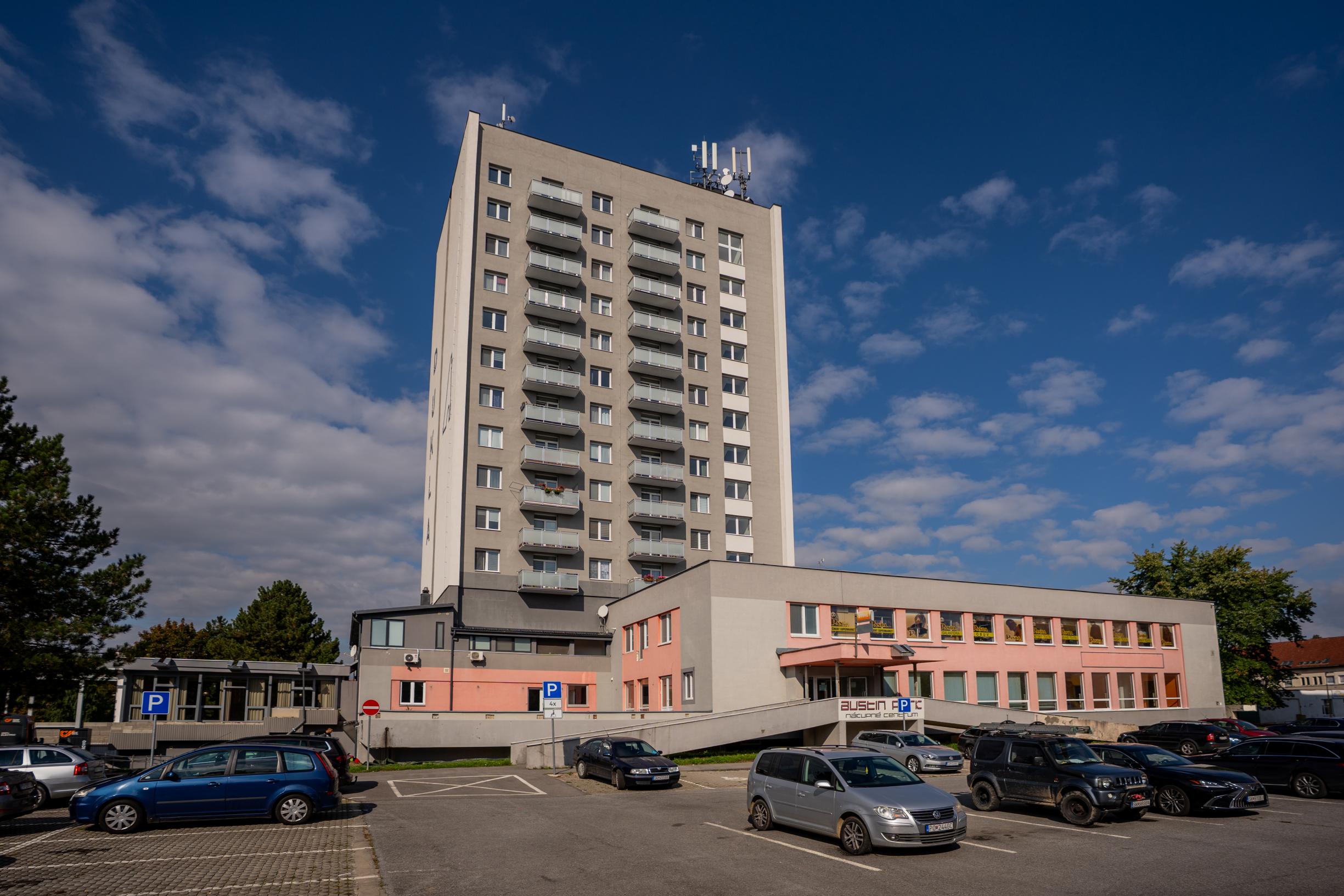 Polyfunkčný objekt s bytovou a komerčnou časťou so stabilným cashflow ideálny na investíciu v meste Svidník.