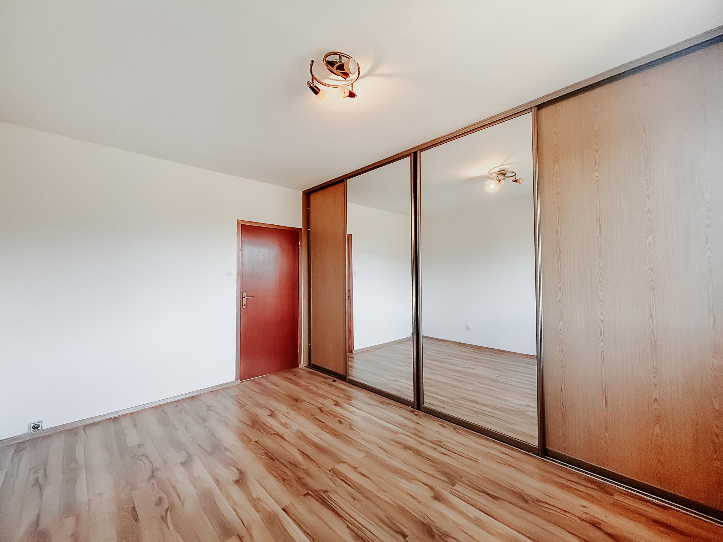 Ponúkame na PREDAJ 3-izbový byt blízko centra mesta Vranov nad Topľou