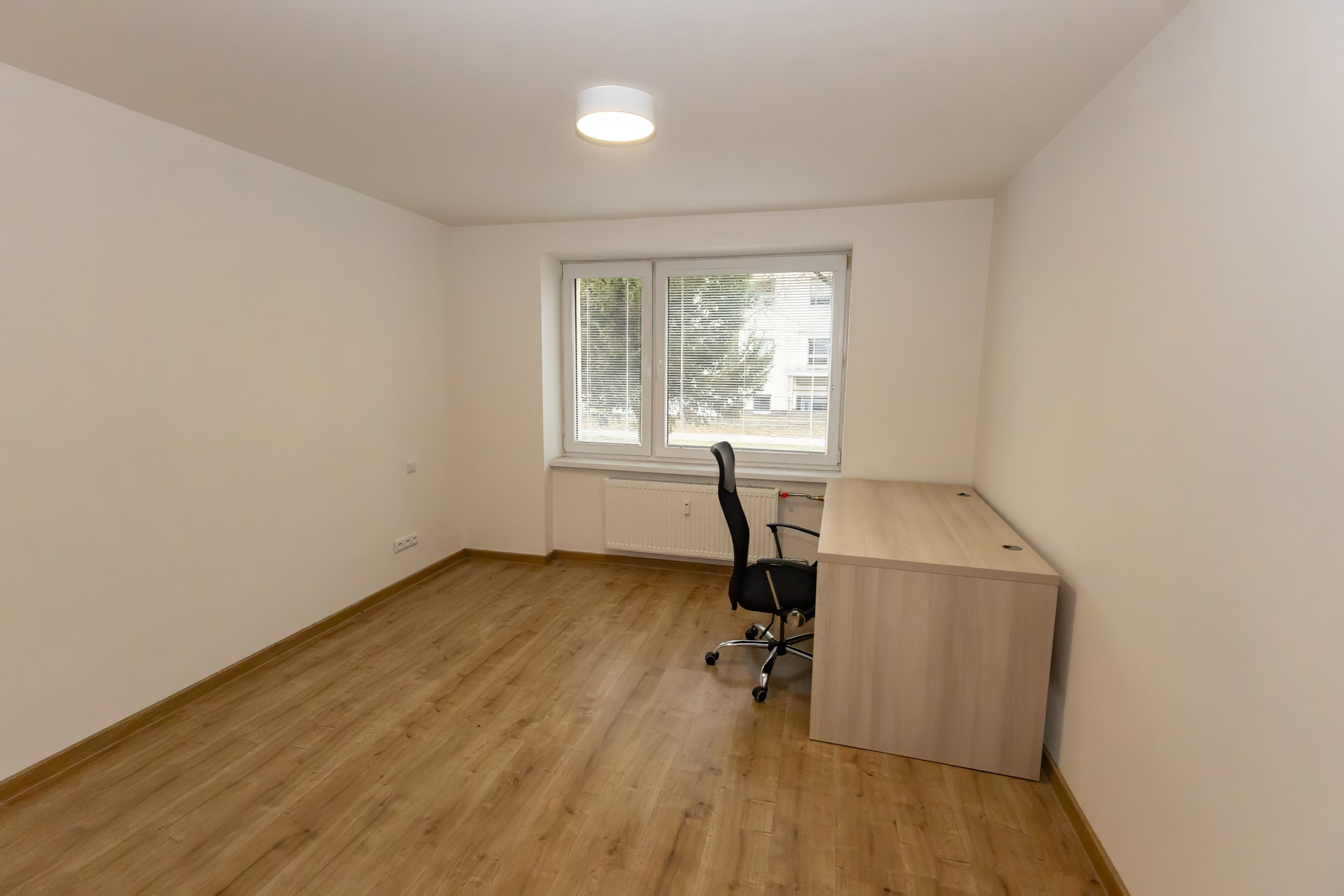 Exkluzívne Vám ponúkame na prenájom 2 izbový byt   v Humennom.