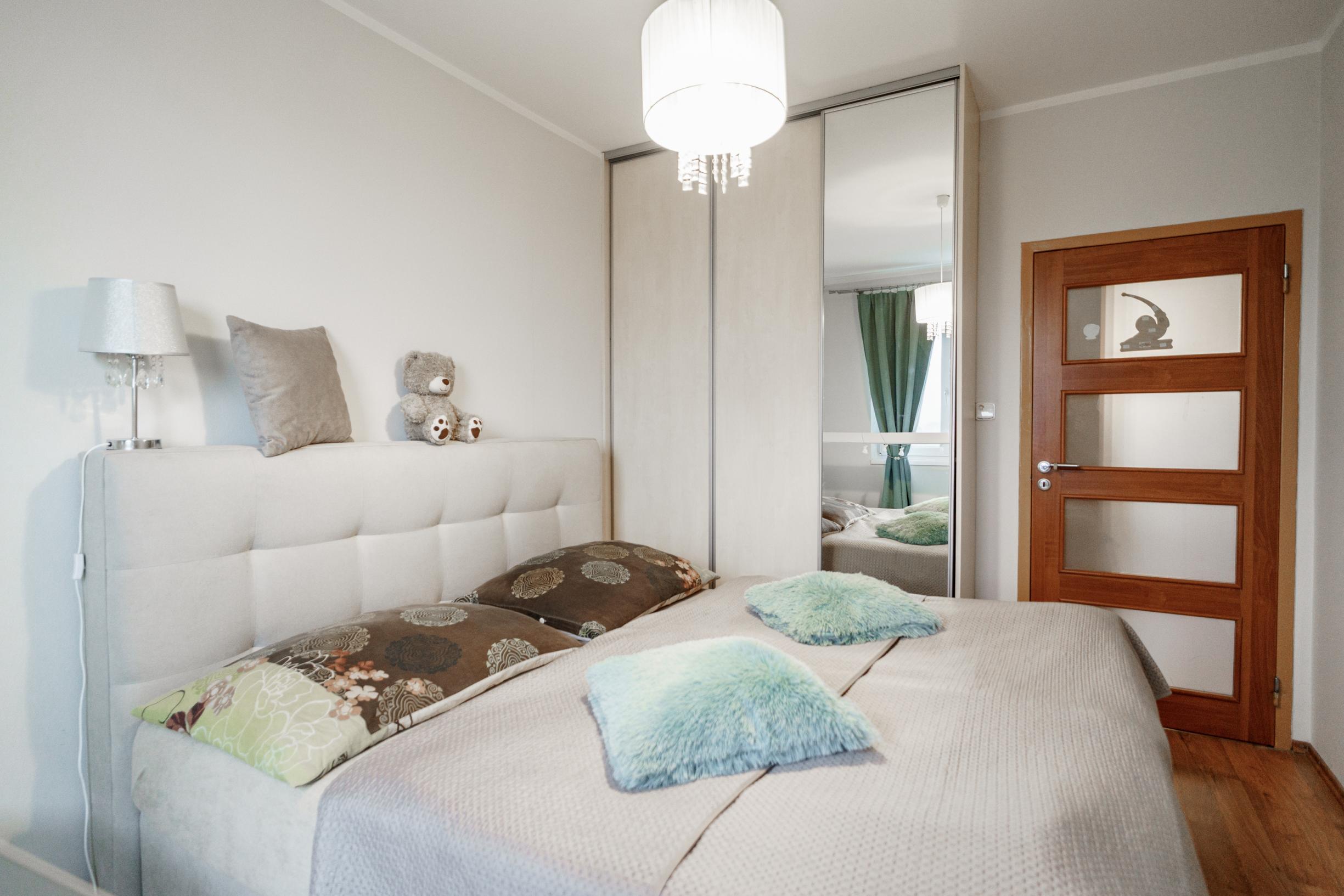 Na predaj vkusne zrekonštruovaný 3-izbový byt s lodžiou na Magurskej ulici v Sásovej, Banská Bystrica