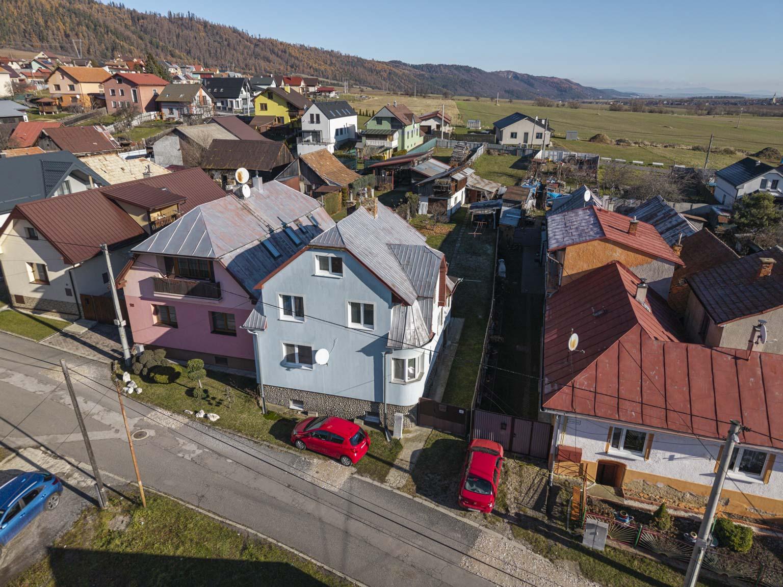 Starší rodinný dom na predaj – tichá lokalita Kravany, blízko Popradu !