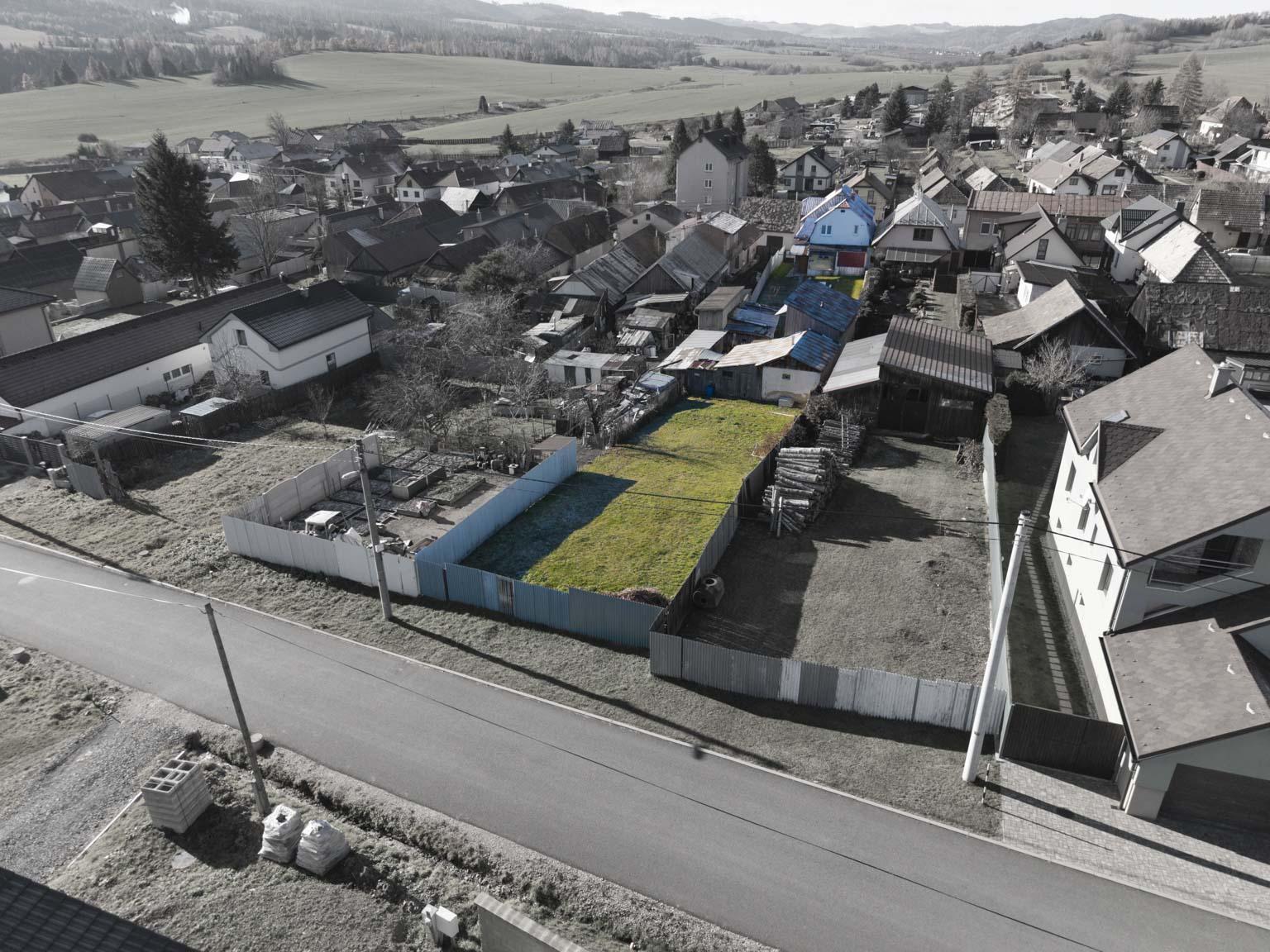 Starší rodinný dom na predaj – tichá lokalita Kravany, blízko Popradu !