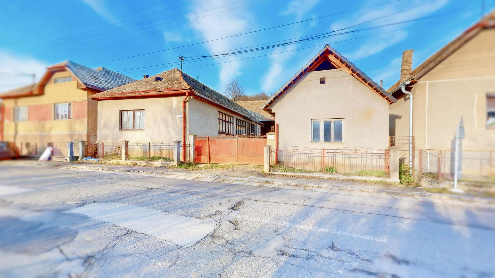 Cinobaňa - starší RD s pozemkom 4539m2