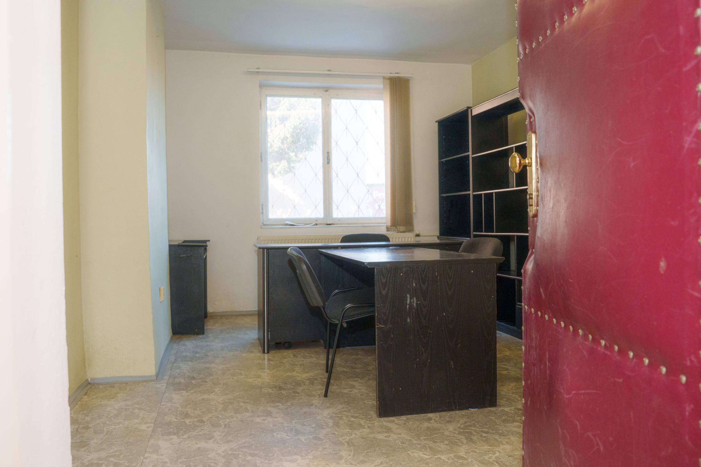 Ponúkame na predaj nebytové priestory o rozlohe 80m2 v centre mesta Veľké Kapušany