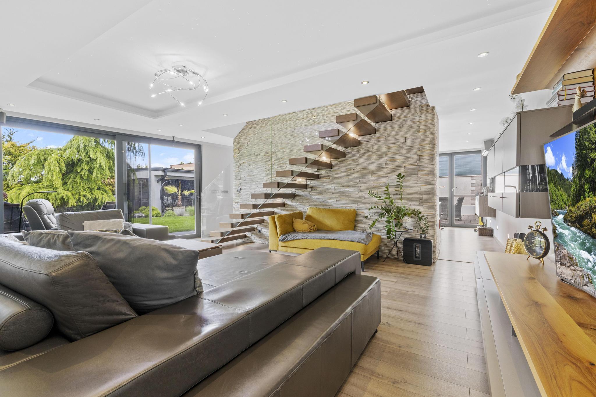 Na predaj moderný rodinný dom, ponúkajúci komfortné a nadštandardné  bývanie