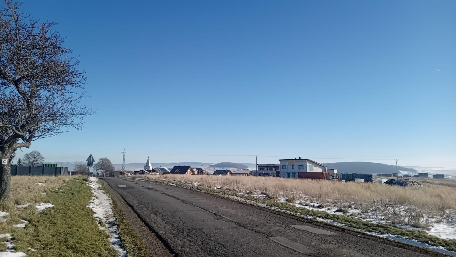 Na  predaj investičný pozemok v podtatranskej obci Mlynica !