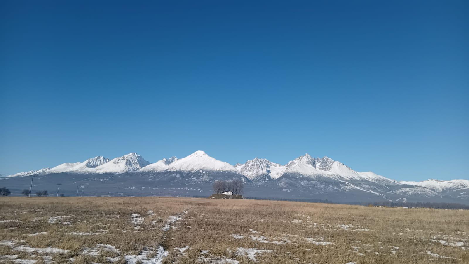 Na  predaj investičný pozemok v podtatranskej obci Mlynica !