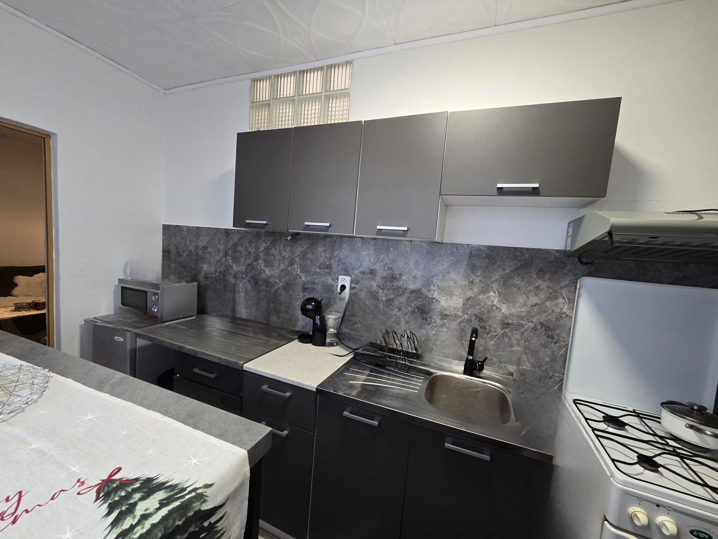 Exkluzívna ponuka! Ponúkam na predaj 2 izbový byt s balkónom v Poprade, časť sídlisko Západ na ul. 29. Augusta