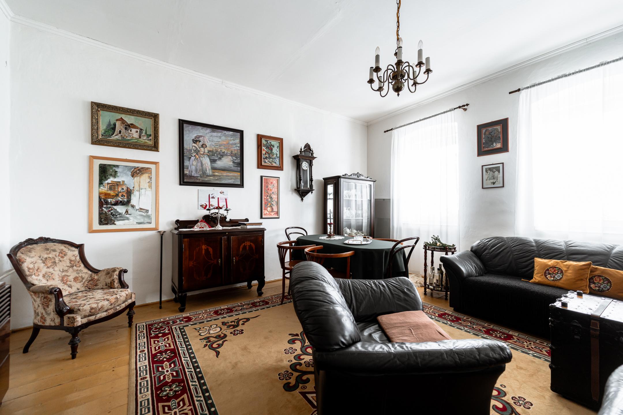 NA PREDAJ: Vidiecky rodinný dom s veľkorysým 50-árovým pozemkom – obec Čierna (okr. Trebišov)