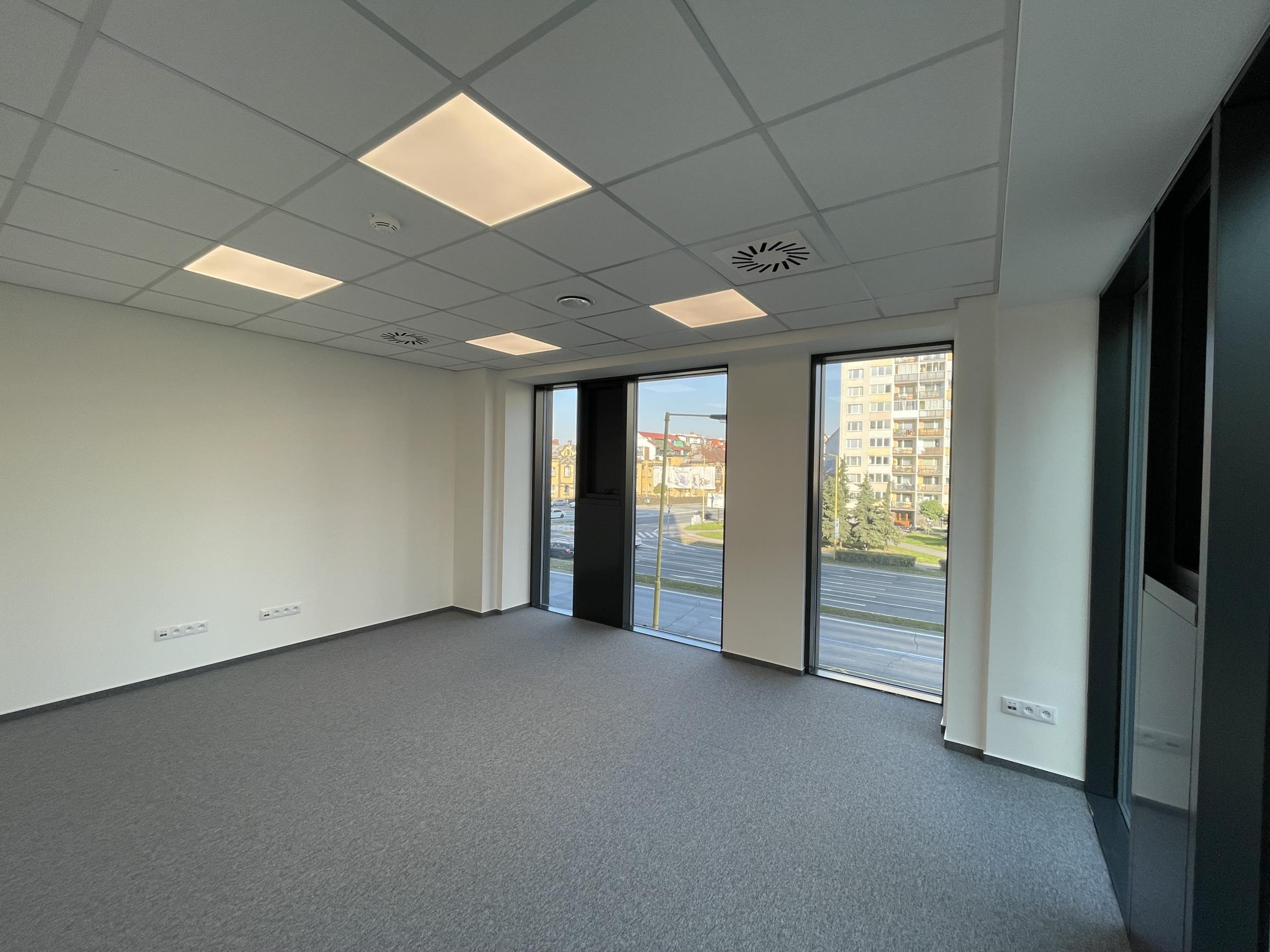 Nebytový priestor v business centre DUETT II o výmere 98,74m2 na 1.poschodí.