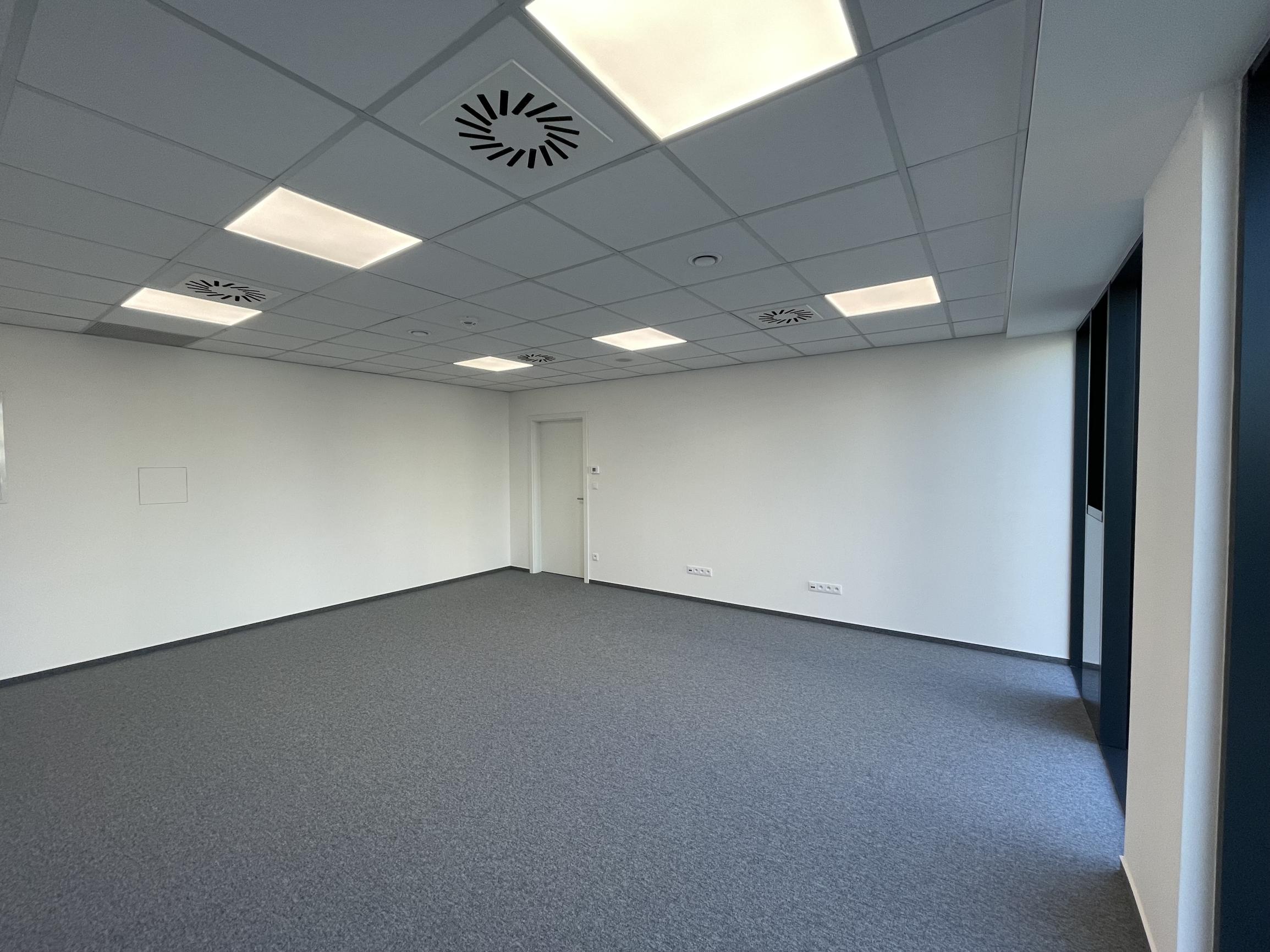 Nebytový priestor v business centre DUETT II o výmere 98,74m2 na 1.poschodí.