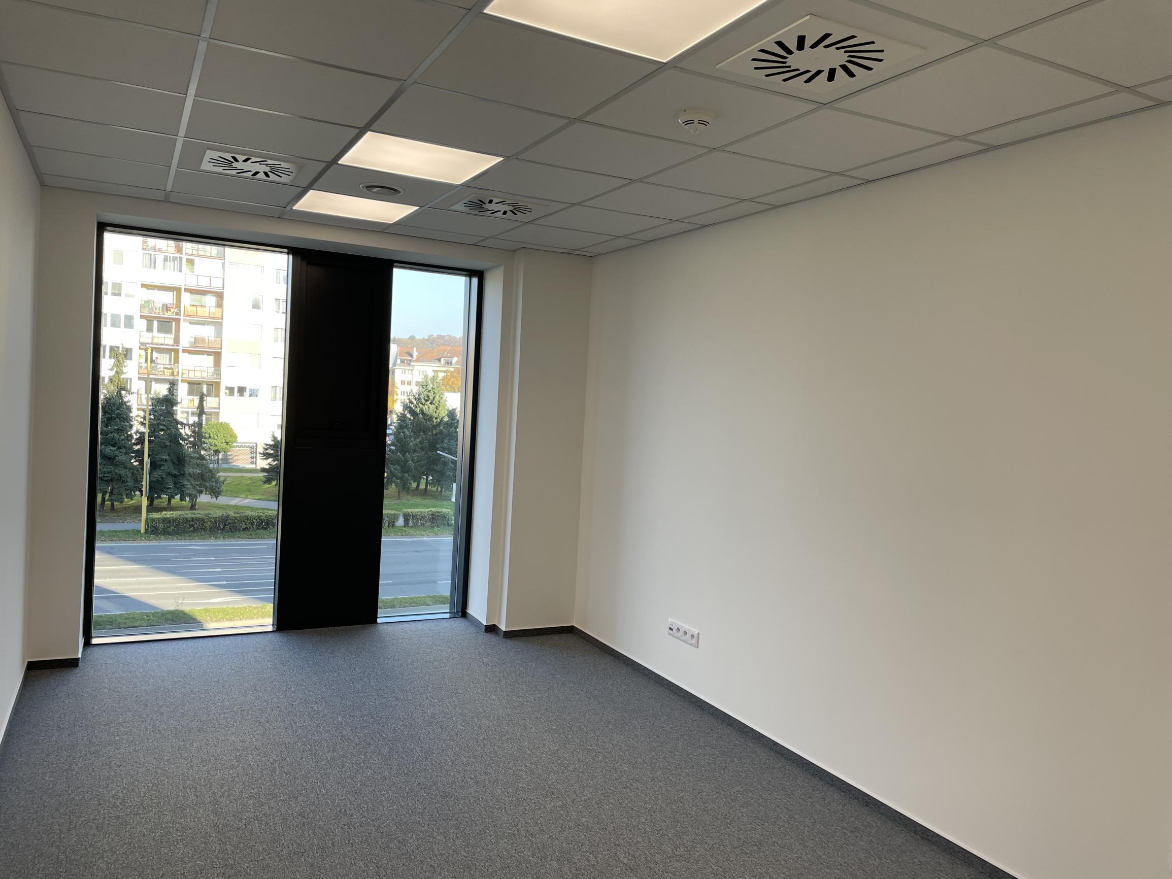 Nebytový priestor v business centre DUETT II o výmere 98,74m2 na 1.poschodí.