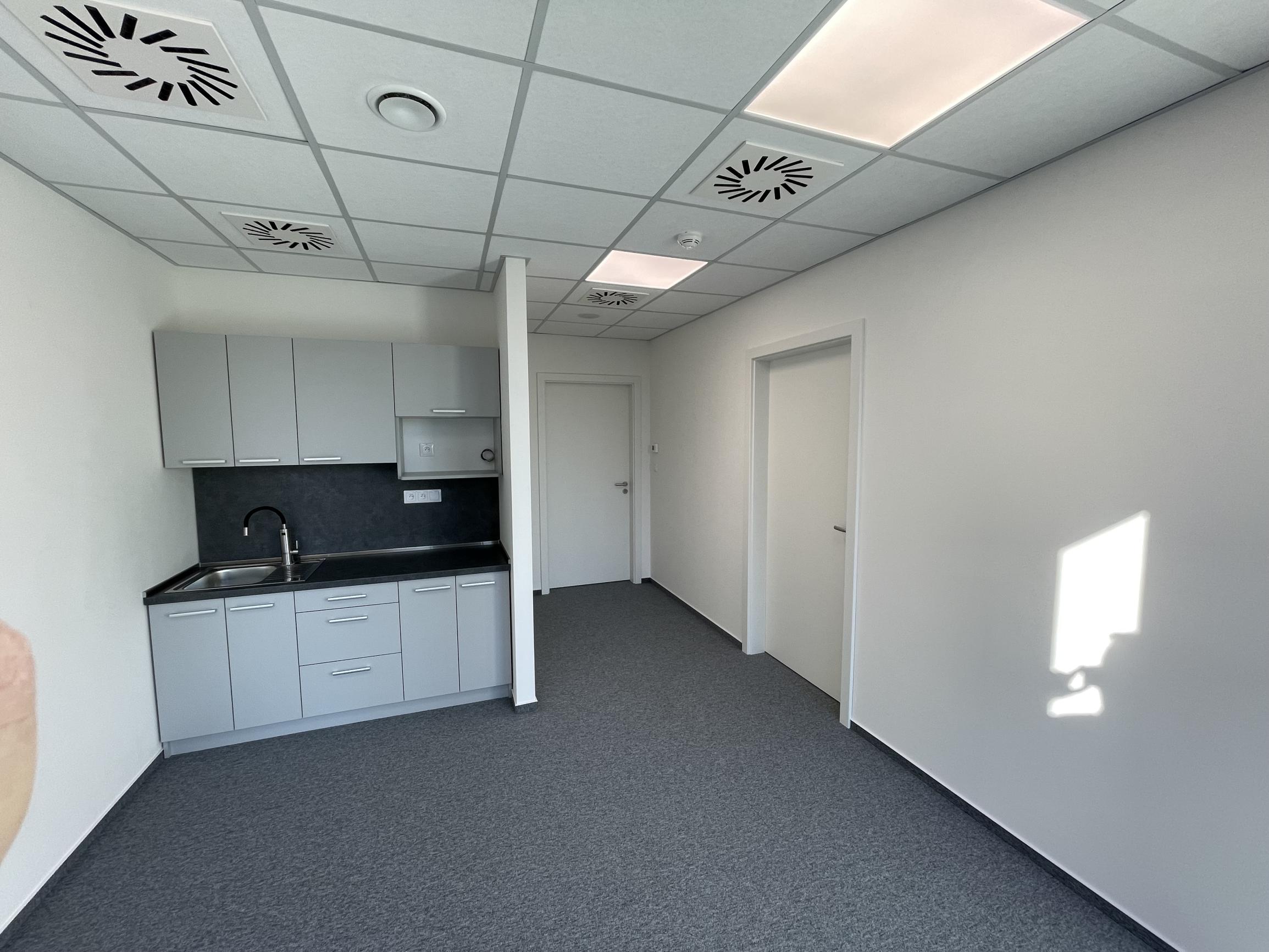 Nebytový priestor v business centre DUETT II o výmere 98,74m2 na 1.poschodí.