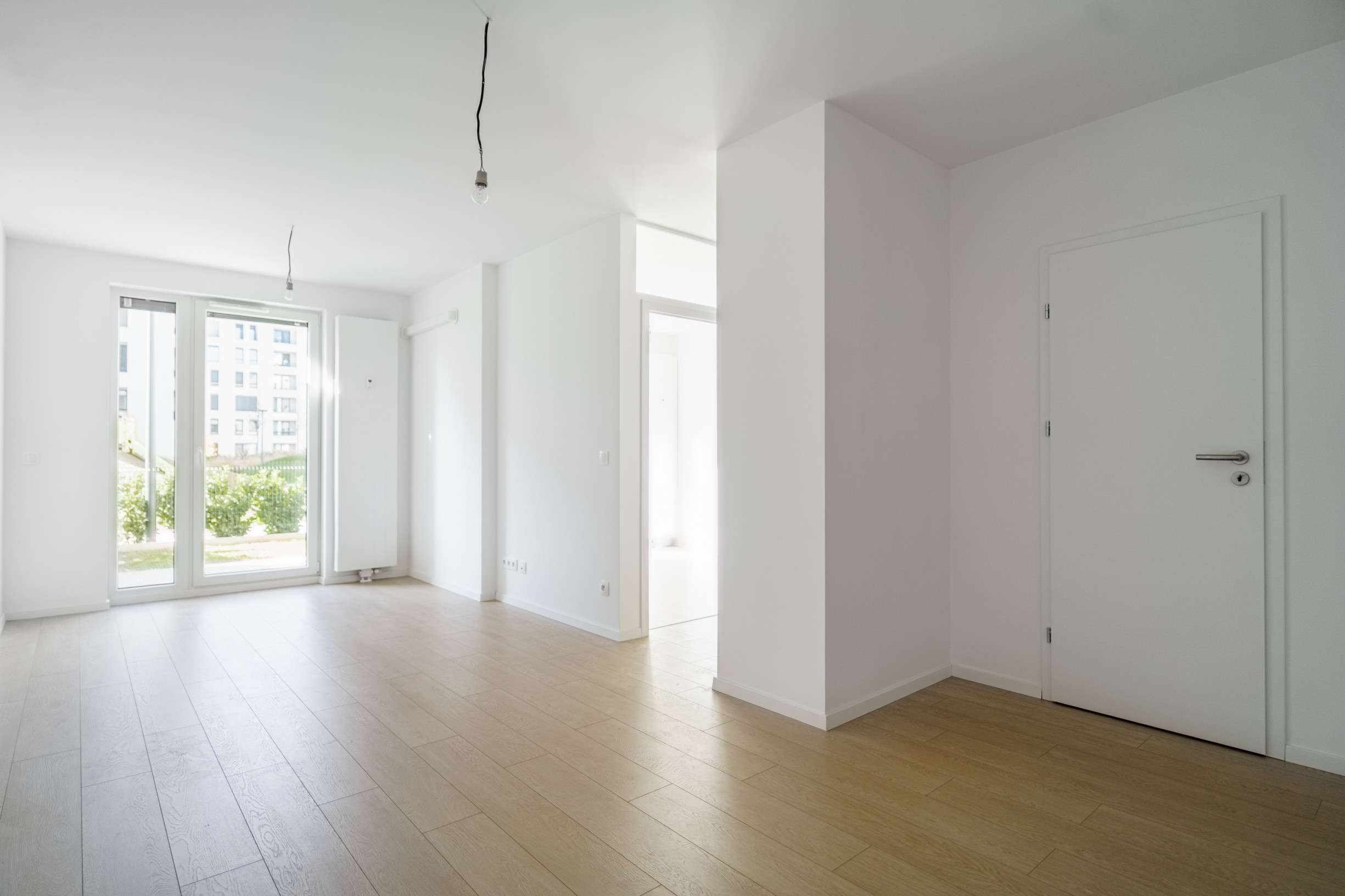 NA PREDAJ NOVOSTAVBA 2-izbový byt 62,38m2 s predzáhradkou, pivnicou a park. státím v projekte Prúdy, ul. Včelárska Trnava