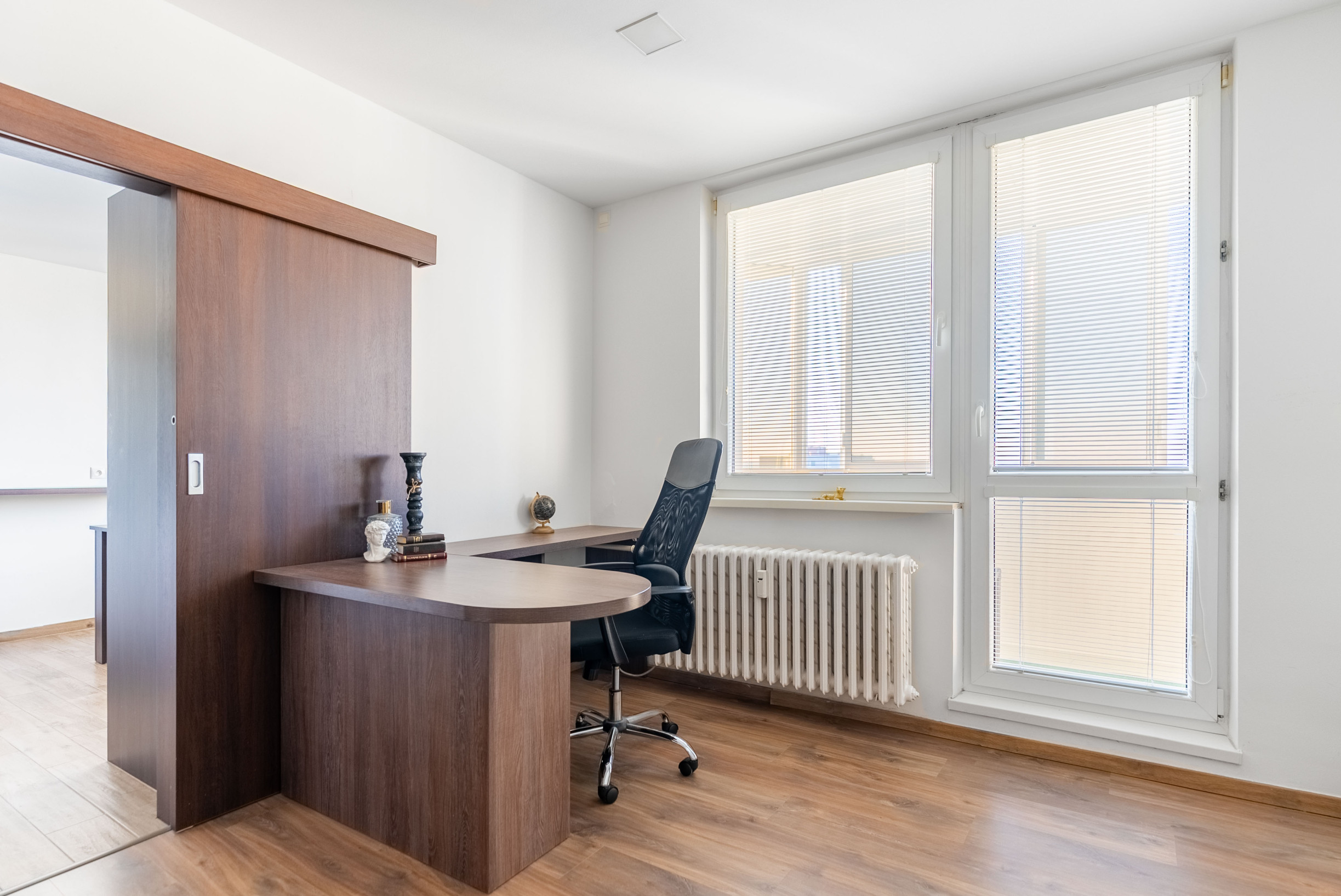 EXKLUZÍVNE: TROJIZBOVÝ VEĽKOMETRÁŽNY BYT V SKALICI