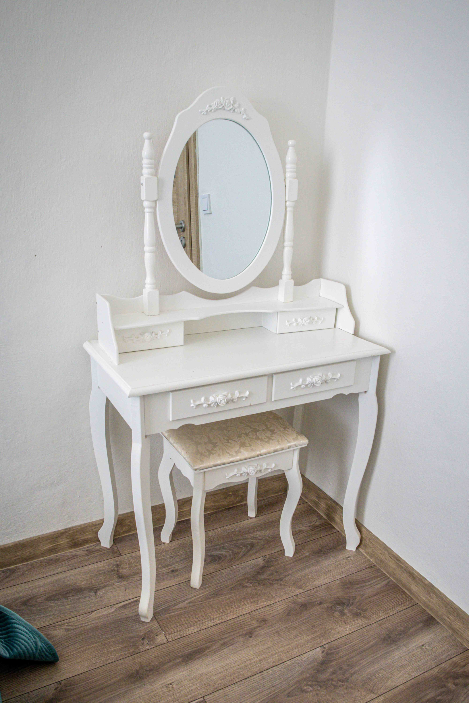 Exkluzívne Vám ponúkame na prenájom  zariadený 1,5 izbový byt v Humennom