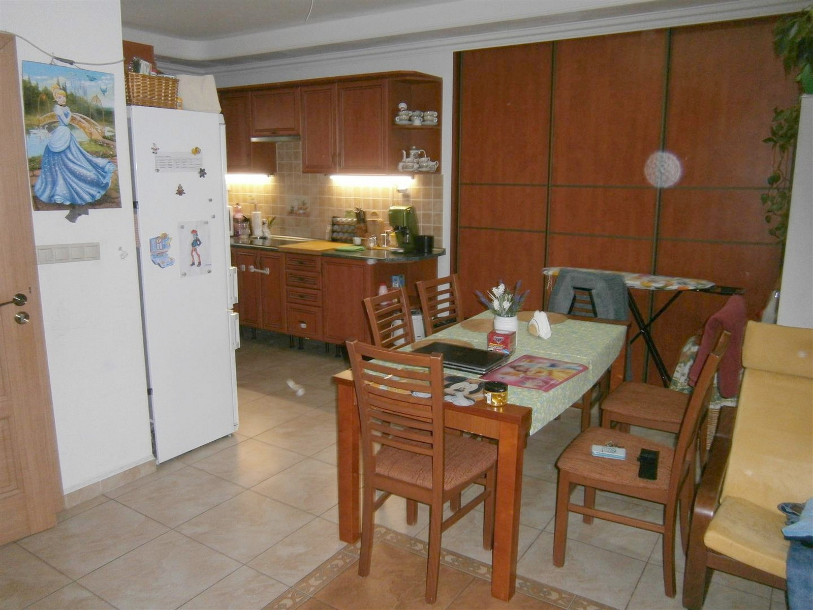 Prenájom 4-izb.byt v rodinnom dome; novostavba; detské ihrisko ; obec Láb